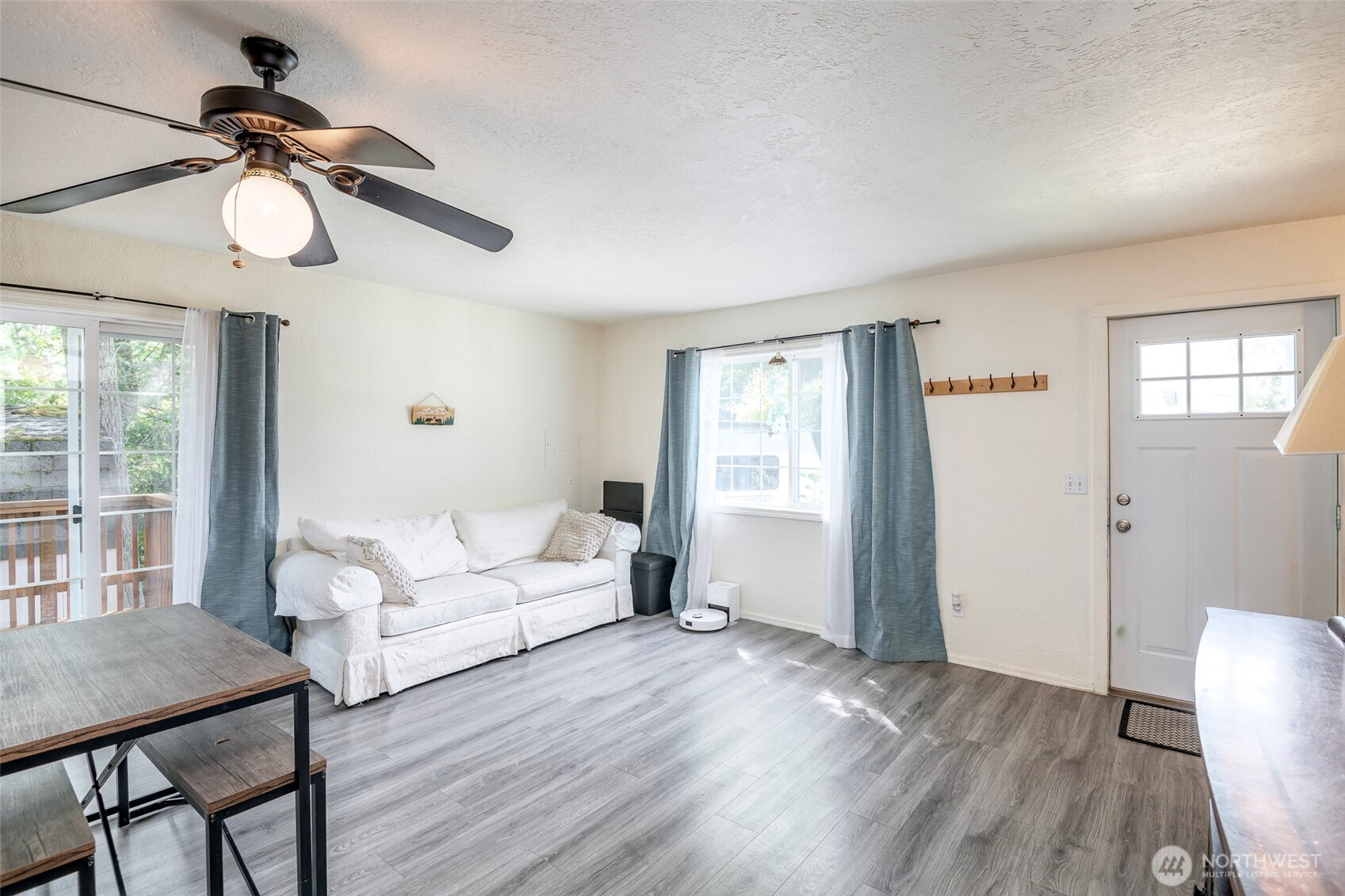 817 Kendall Street Property Photo 10