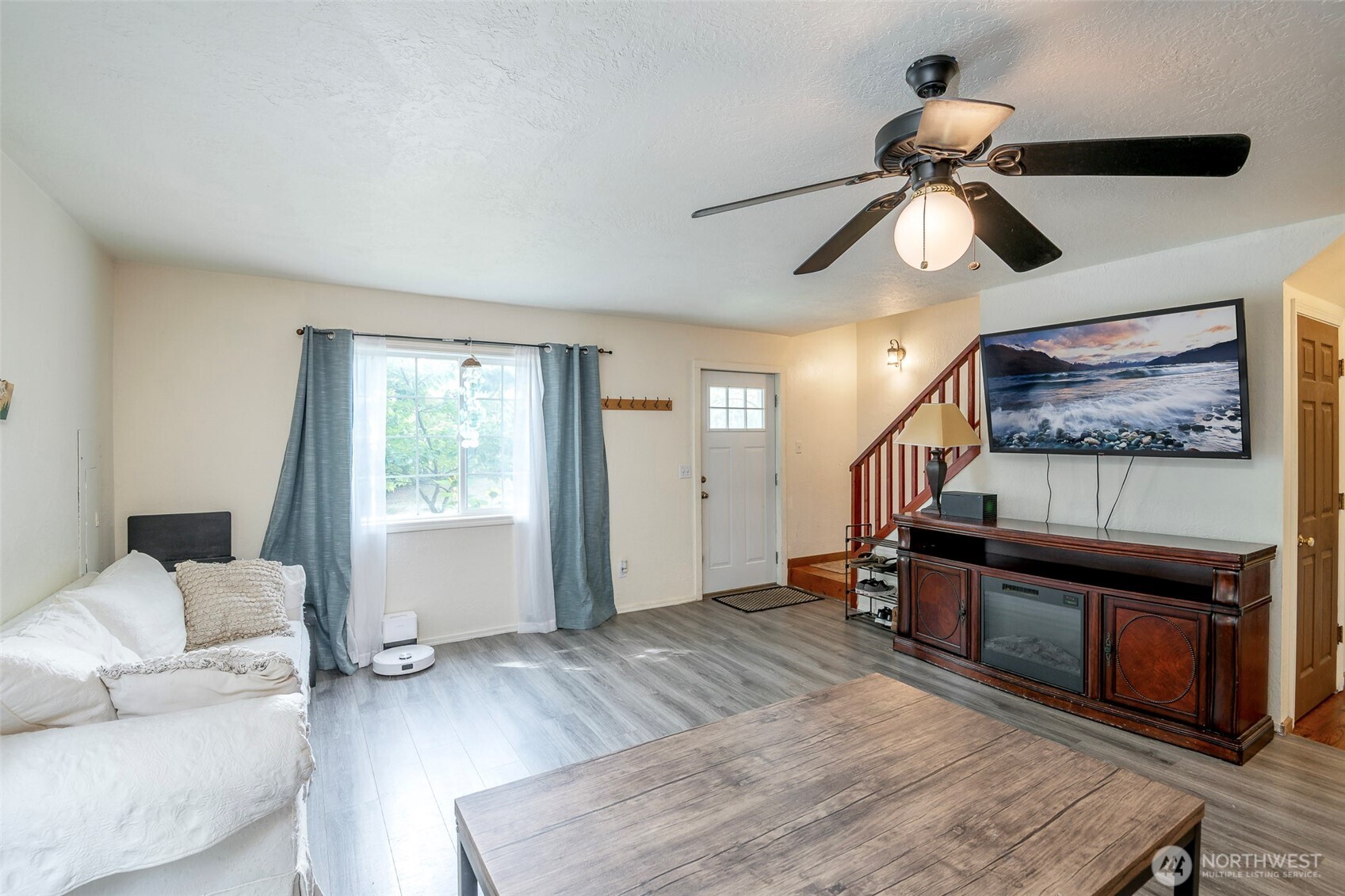 817 Kendall Street Property Photo 13