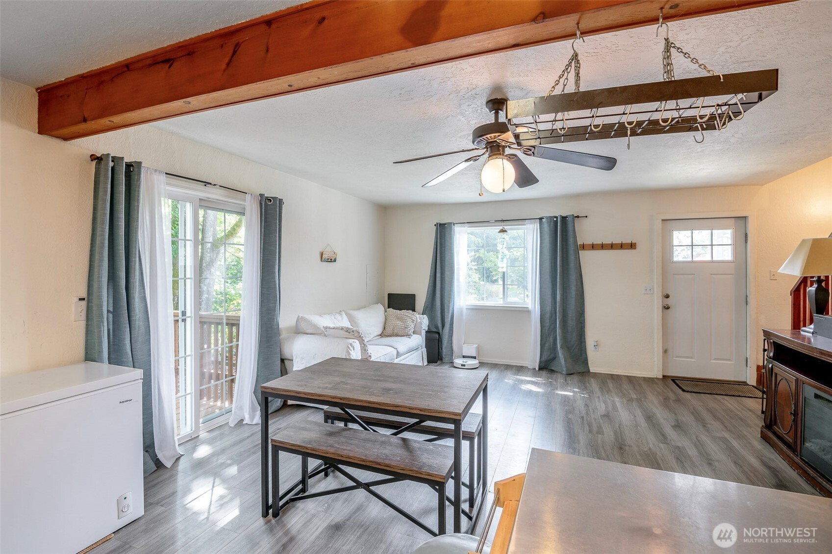 817 Kendall Street Property Photo 16