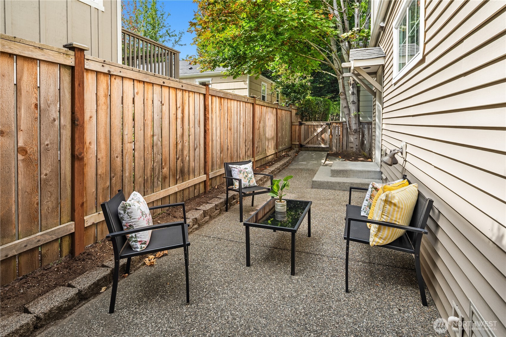 5614 Fauntleroy Way B Property Photo 15