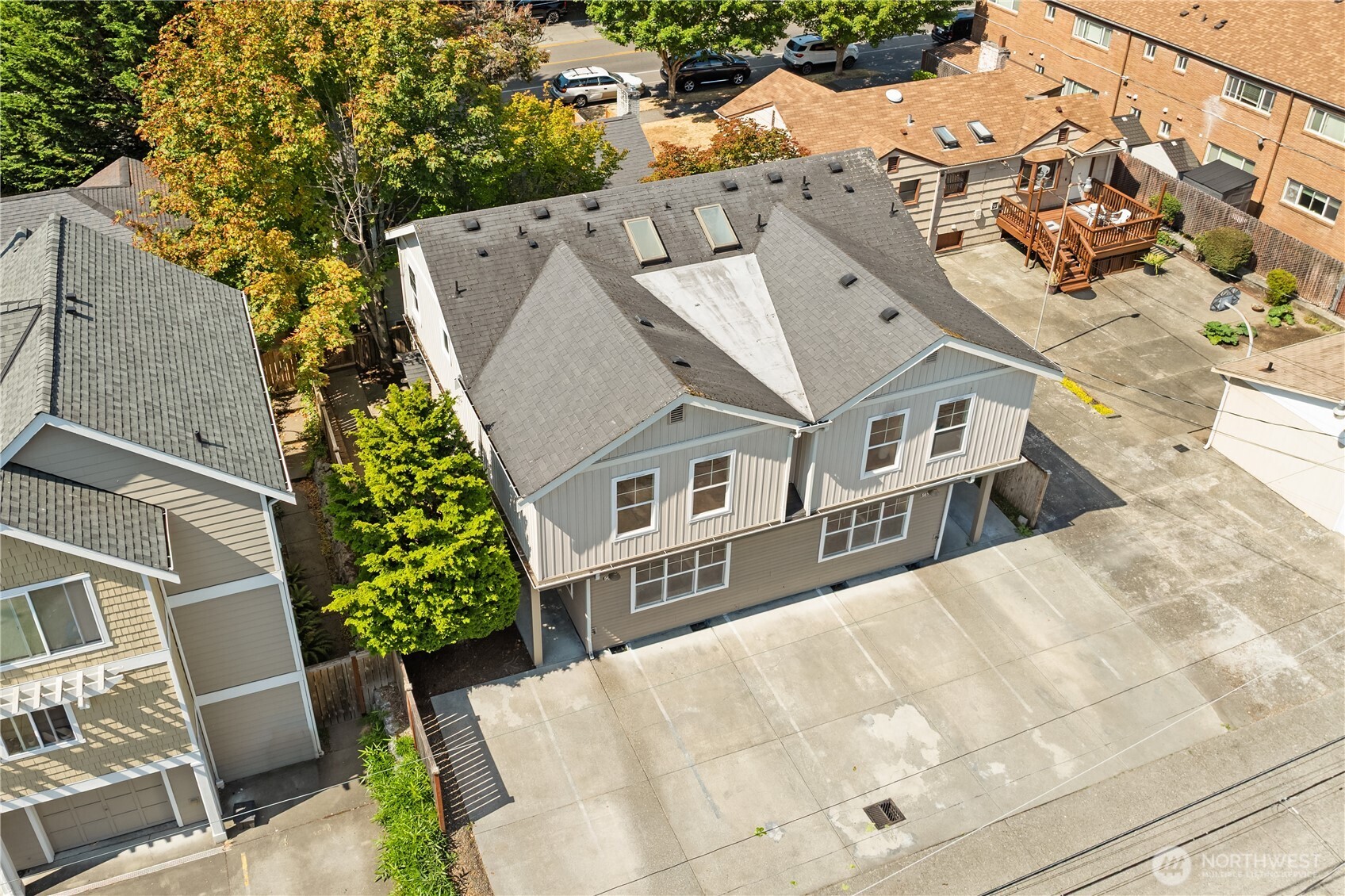 5614 Fauntleroy Way B Property Photo 18