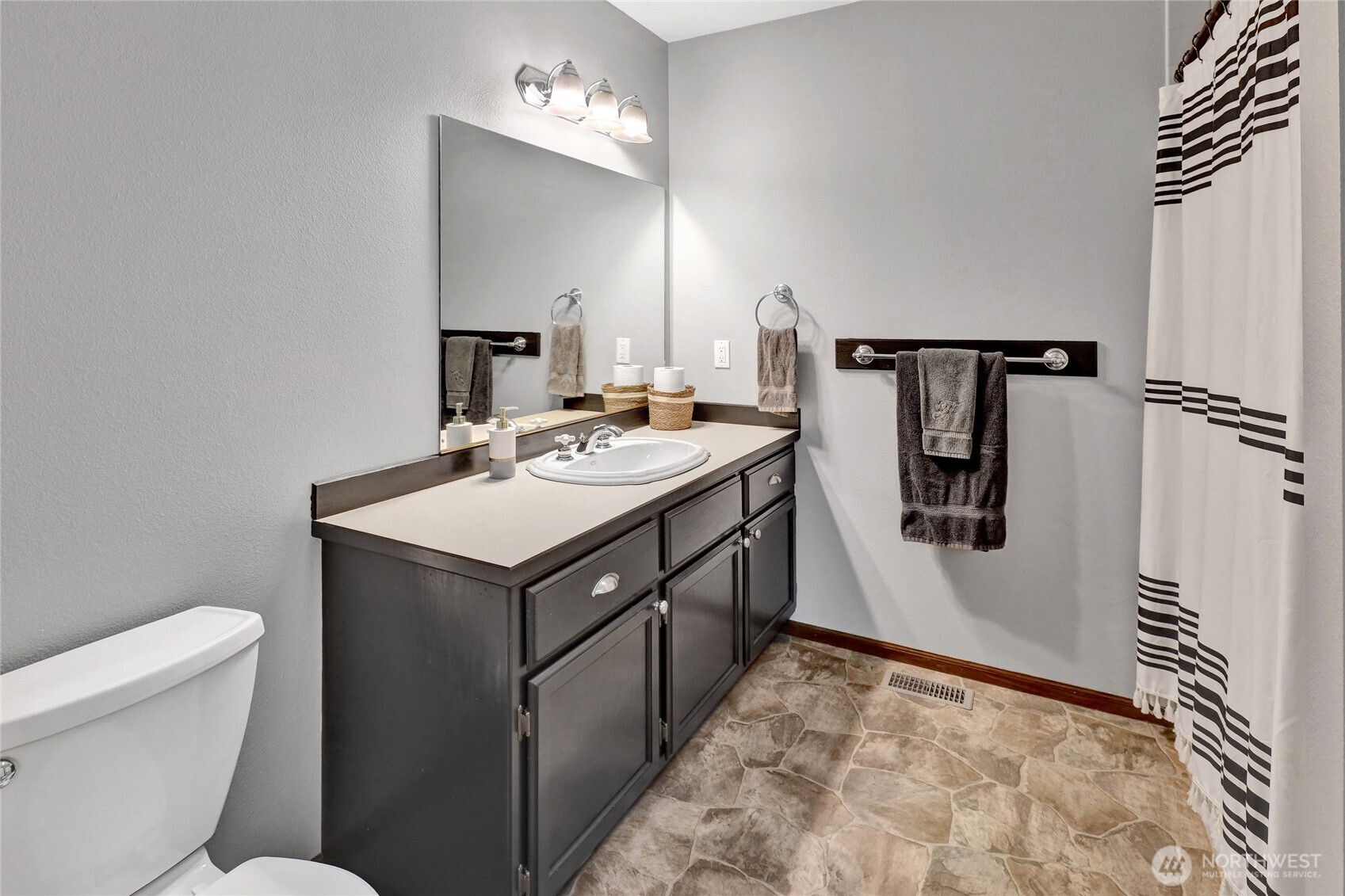 1101 Cascade Way Property Photo 27