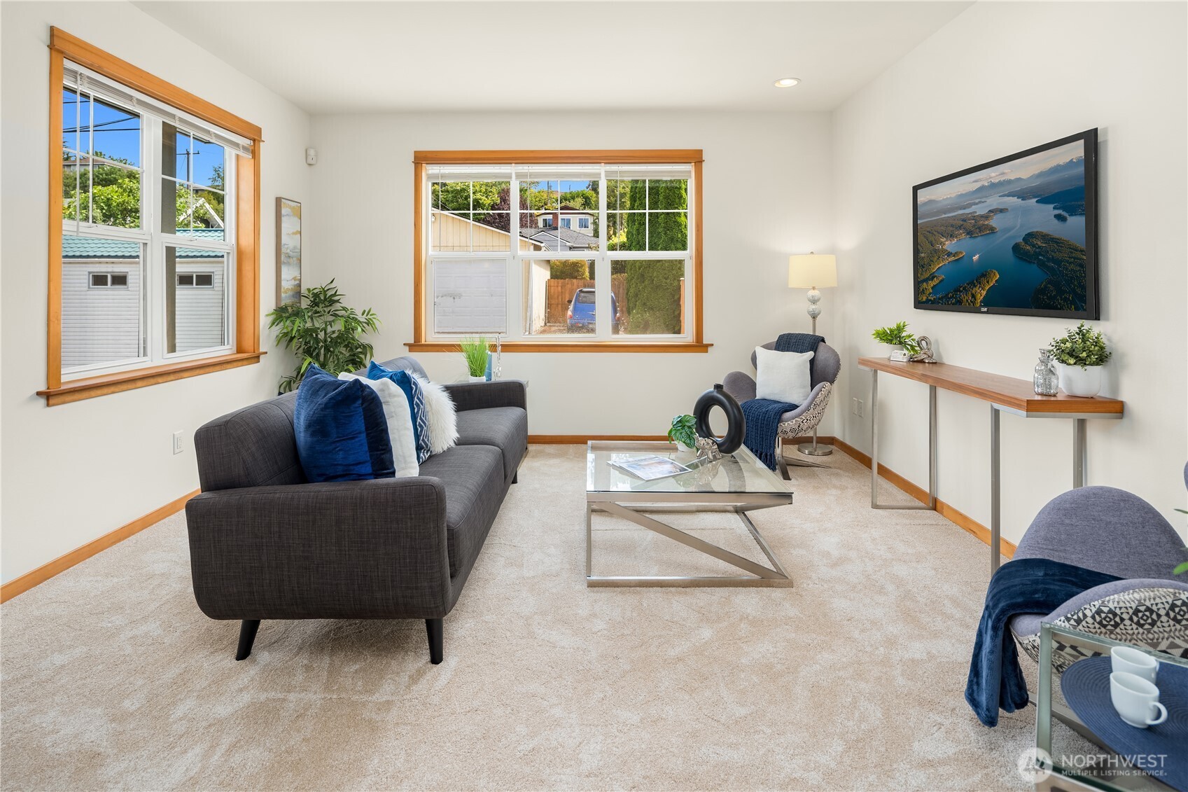 5614 Fauntleroy Way Property Photo 4