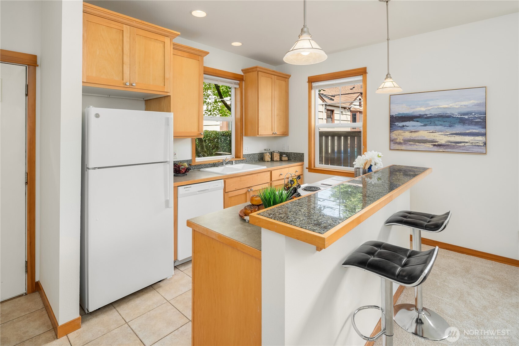 5614 Fauntleroy Way Property Photo 8