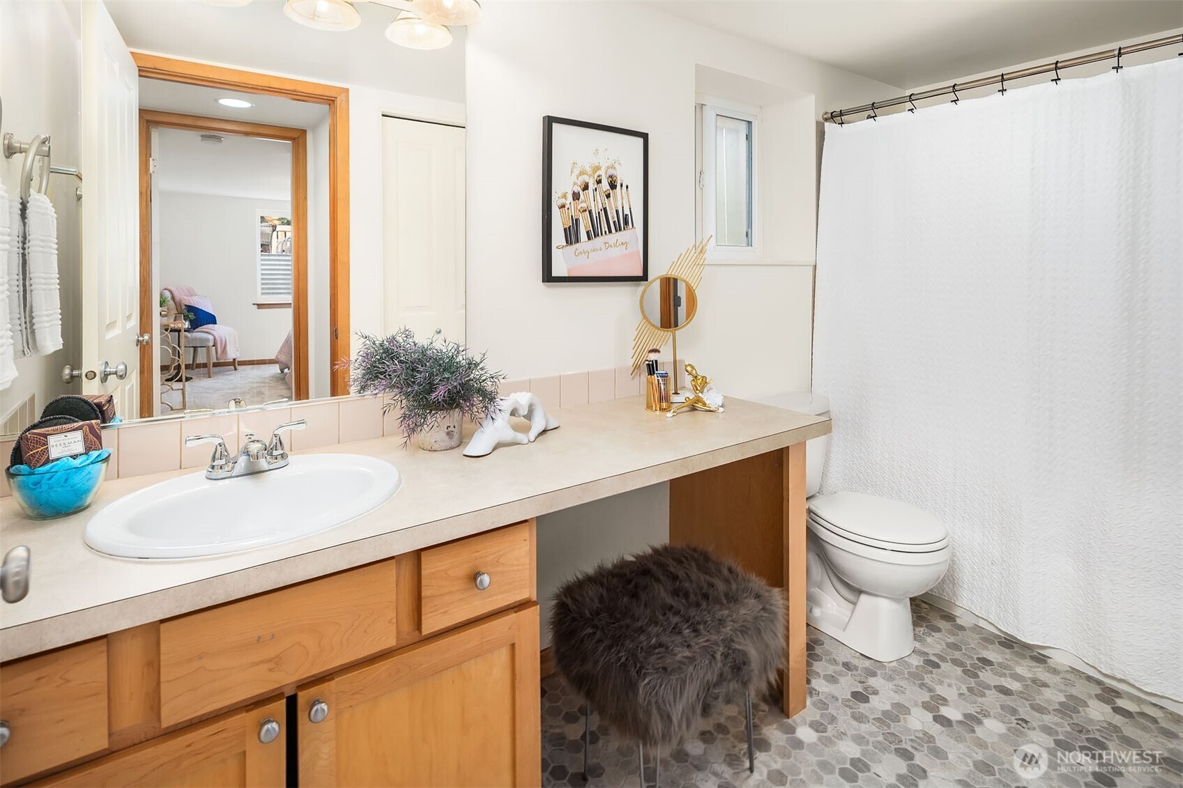 5614 Fauntleroy Way Property Photo 33