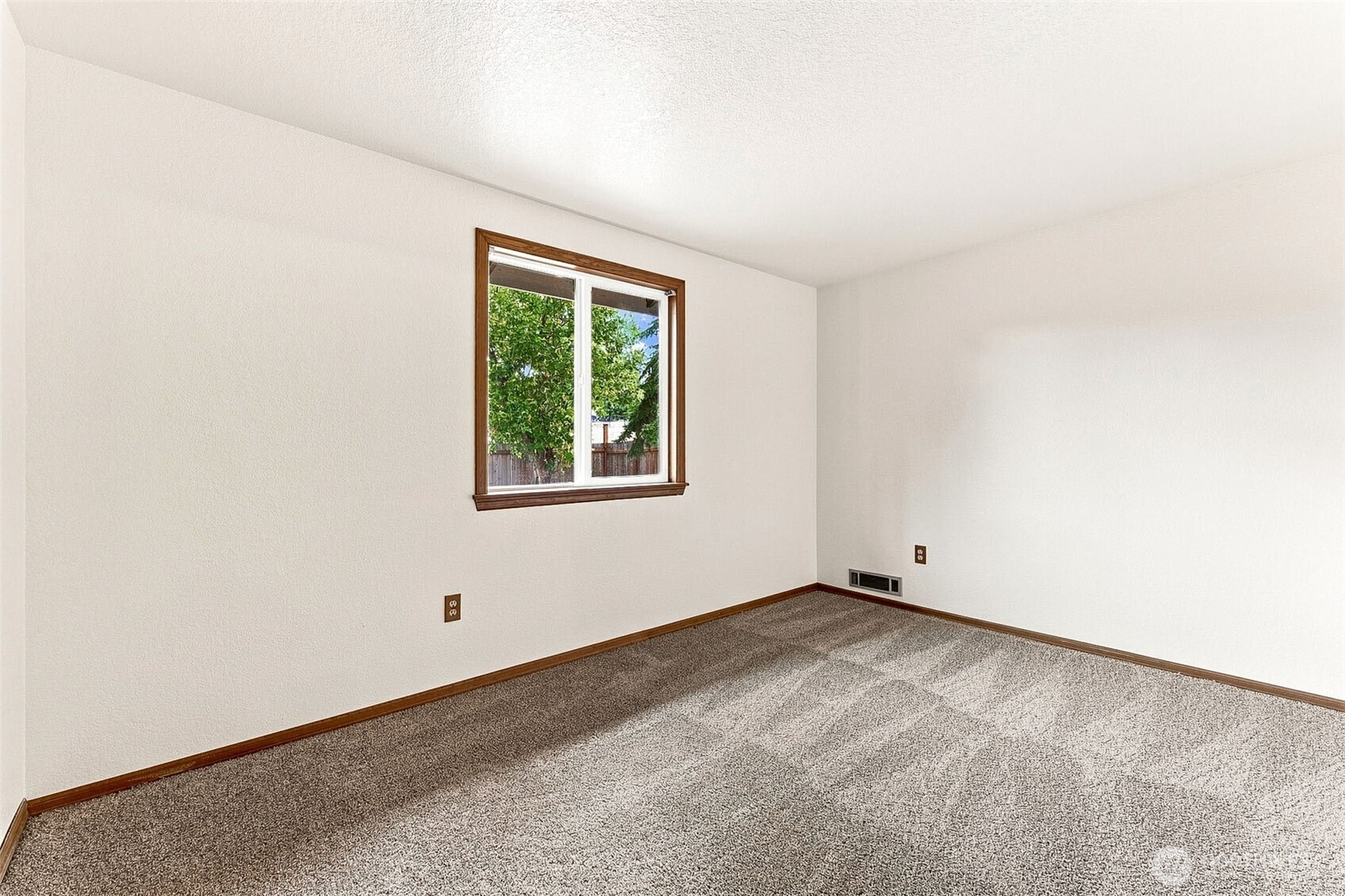 9122 159th Street Property Photo 14