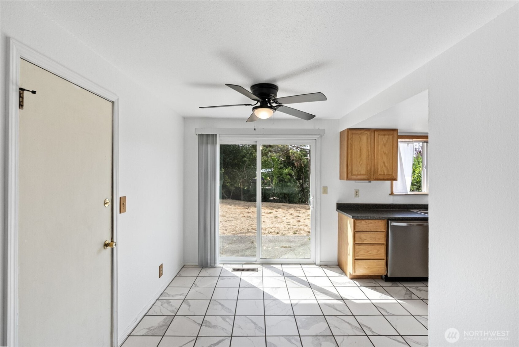 1527 Sylvan Way Property Photo 11