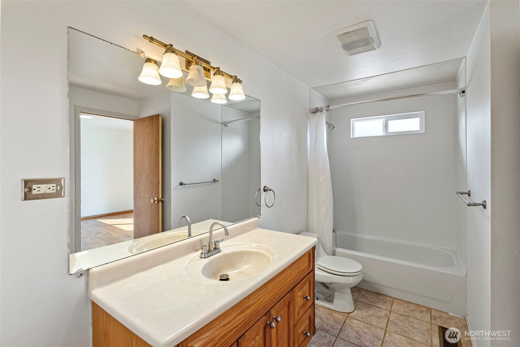 1527 Sylvan Way Property Photo 16