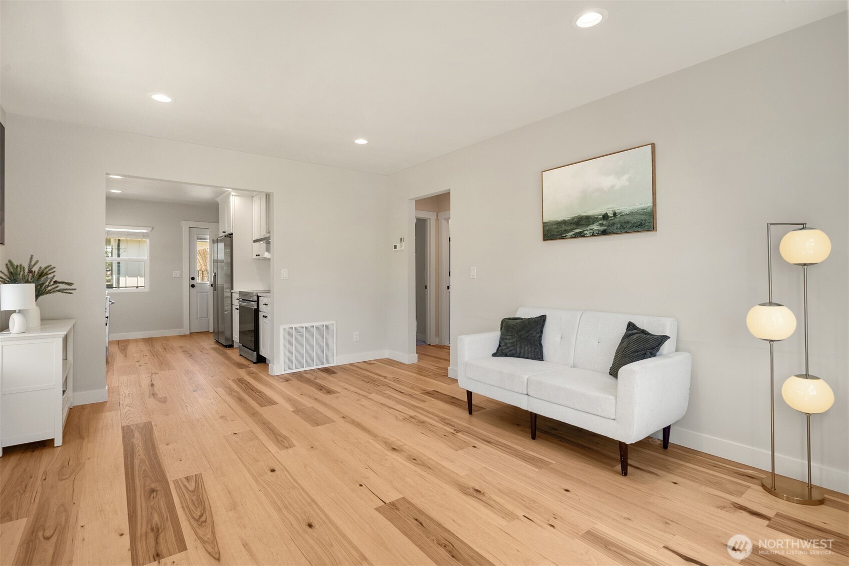 11558 Fremont Avenue Property Photo 4