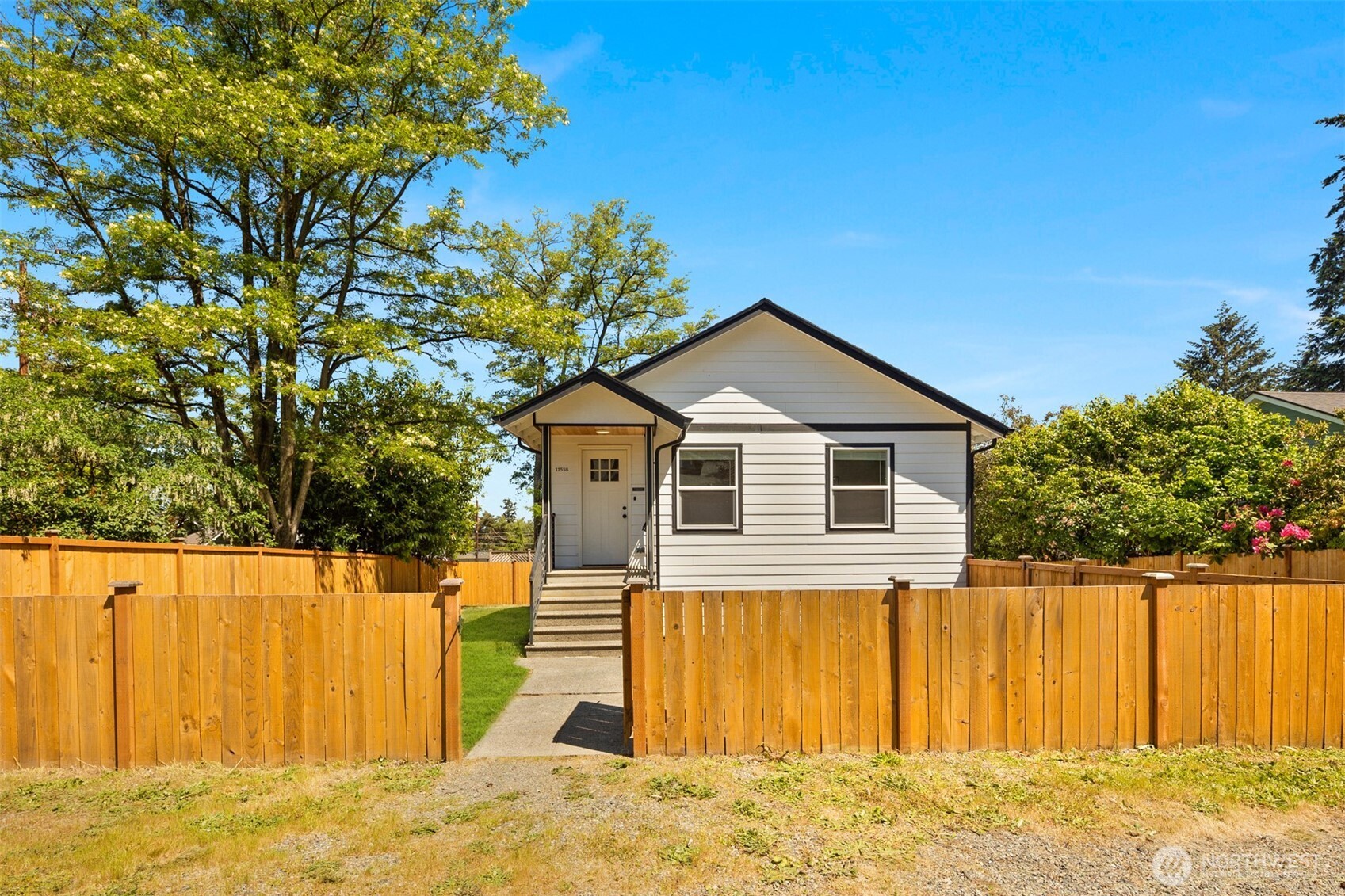 11558 Fremont Avenue Property Photo 27