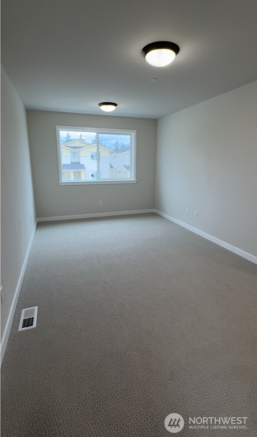 5162 86th Ave Ne Property Photo 22