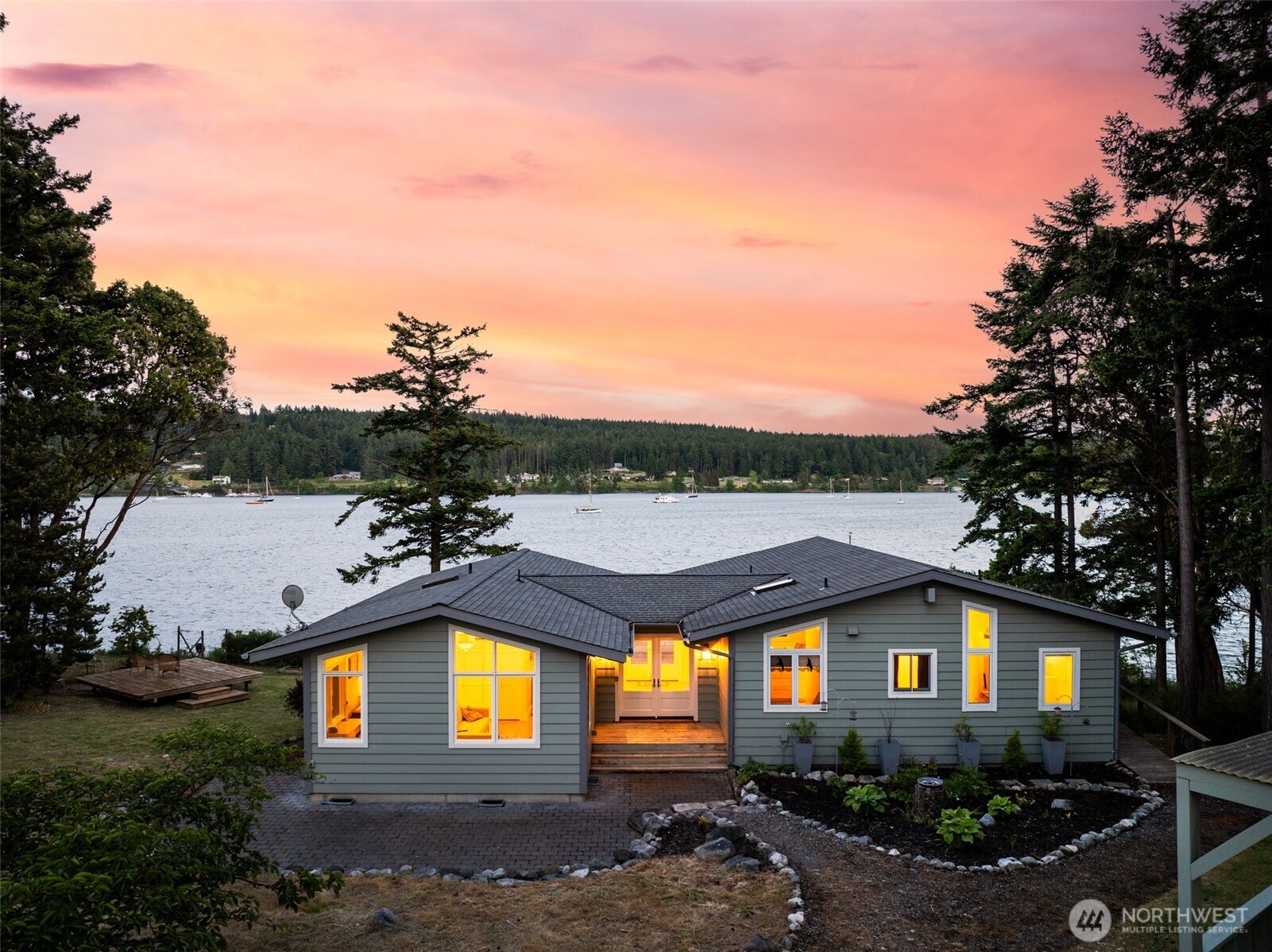 1794 Bayshore Road Property Photo 4