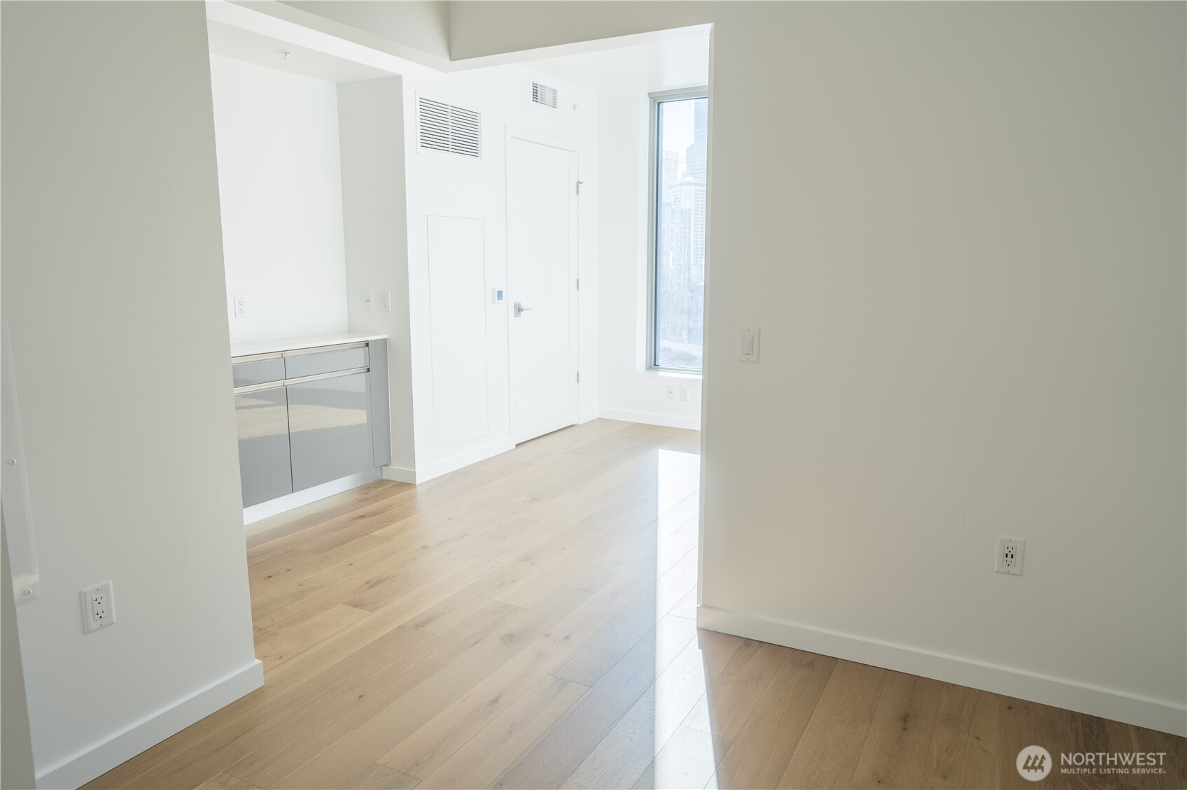 1808 Minor Avenue 1402 Property Photo 8