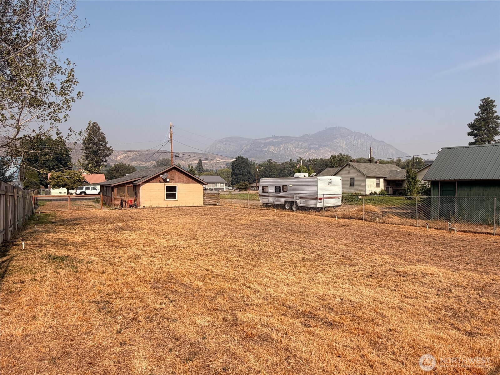 210 Whitcomb Avenue Property Photo 6