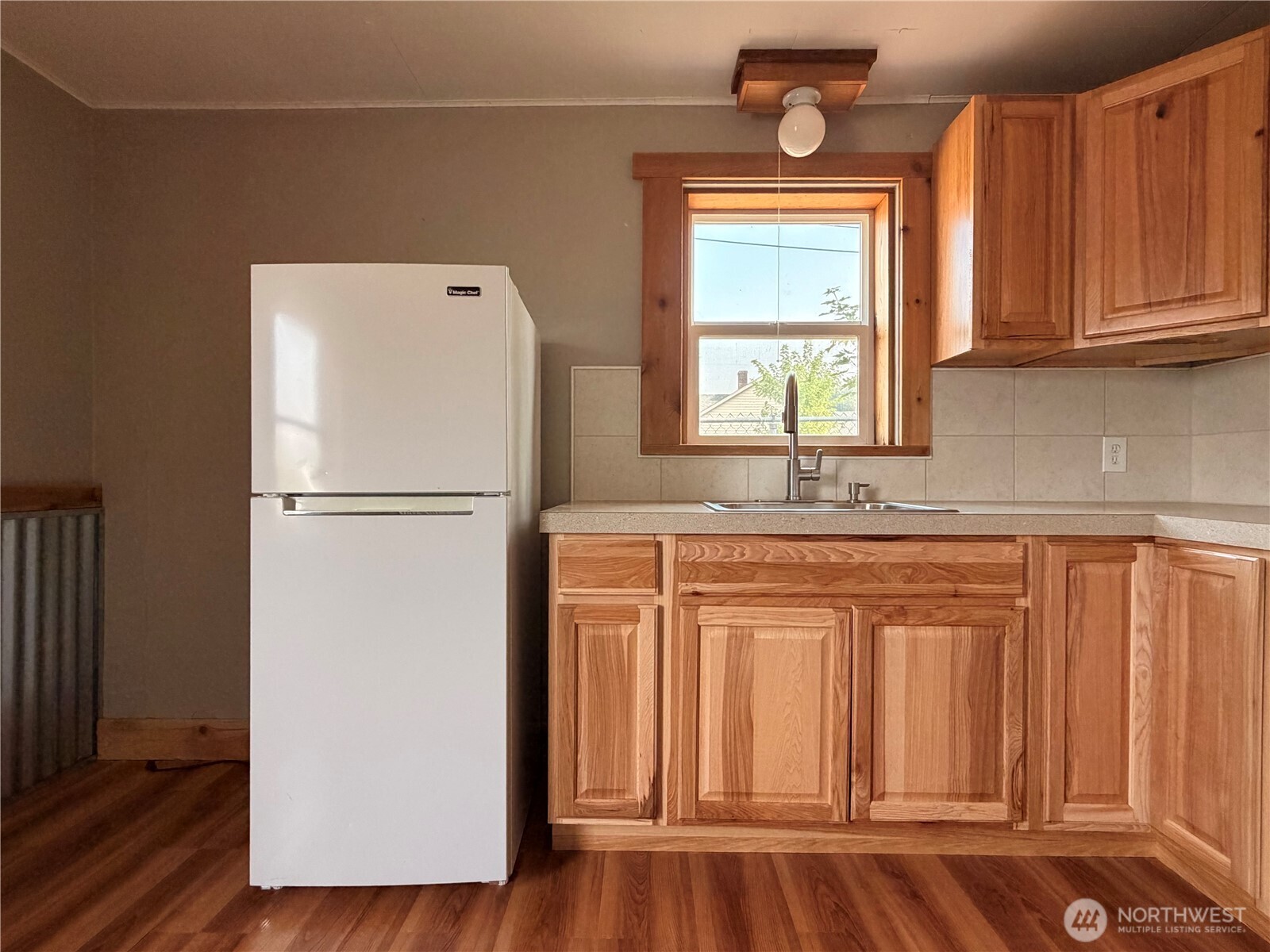 210 Whitcomb Avenue Property Photo 15
