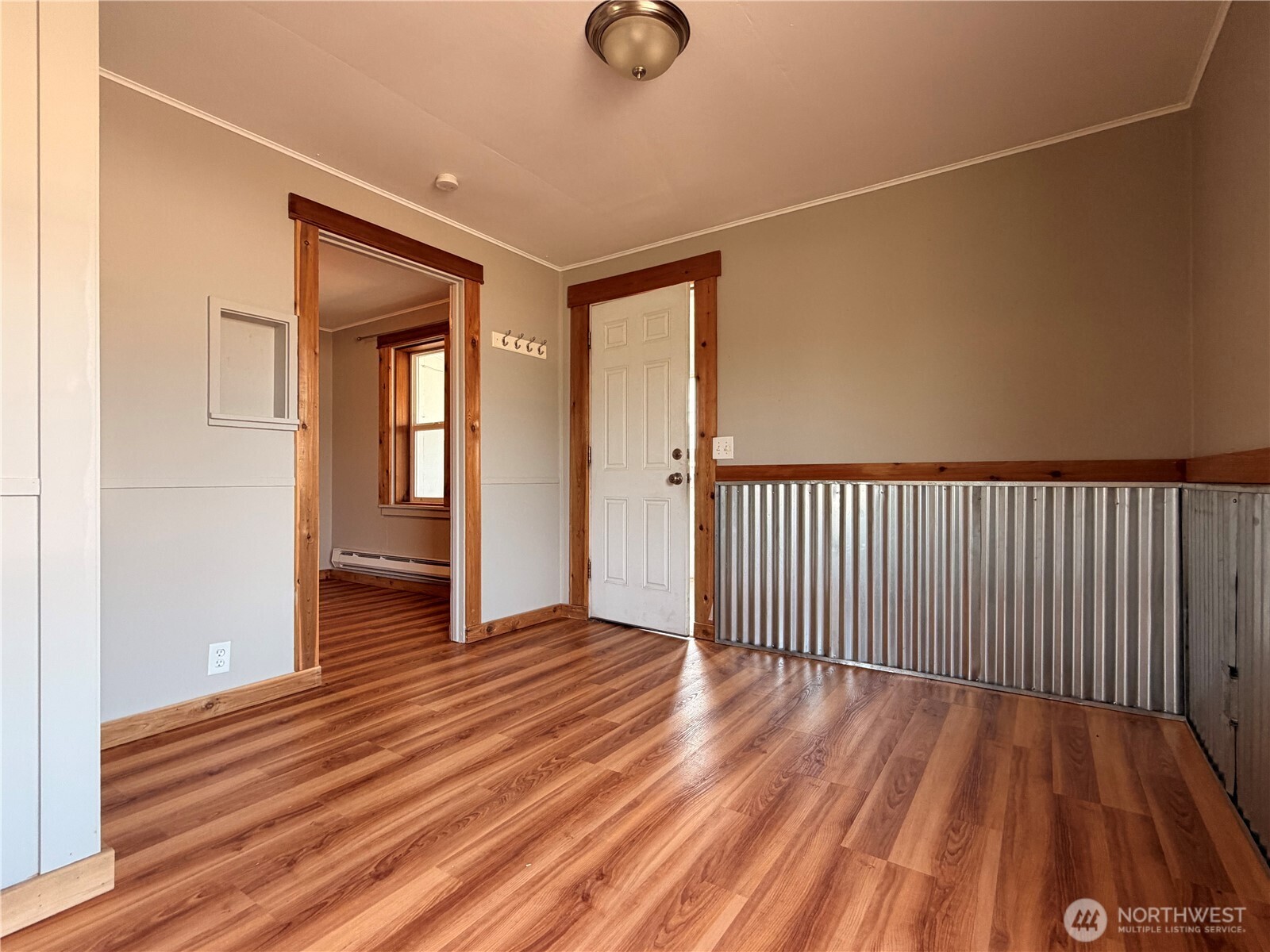 210 Whitcomb Avenue Property Photo 17