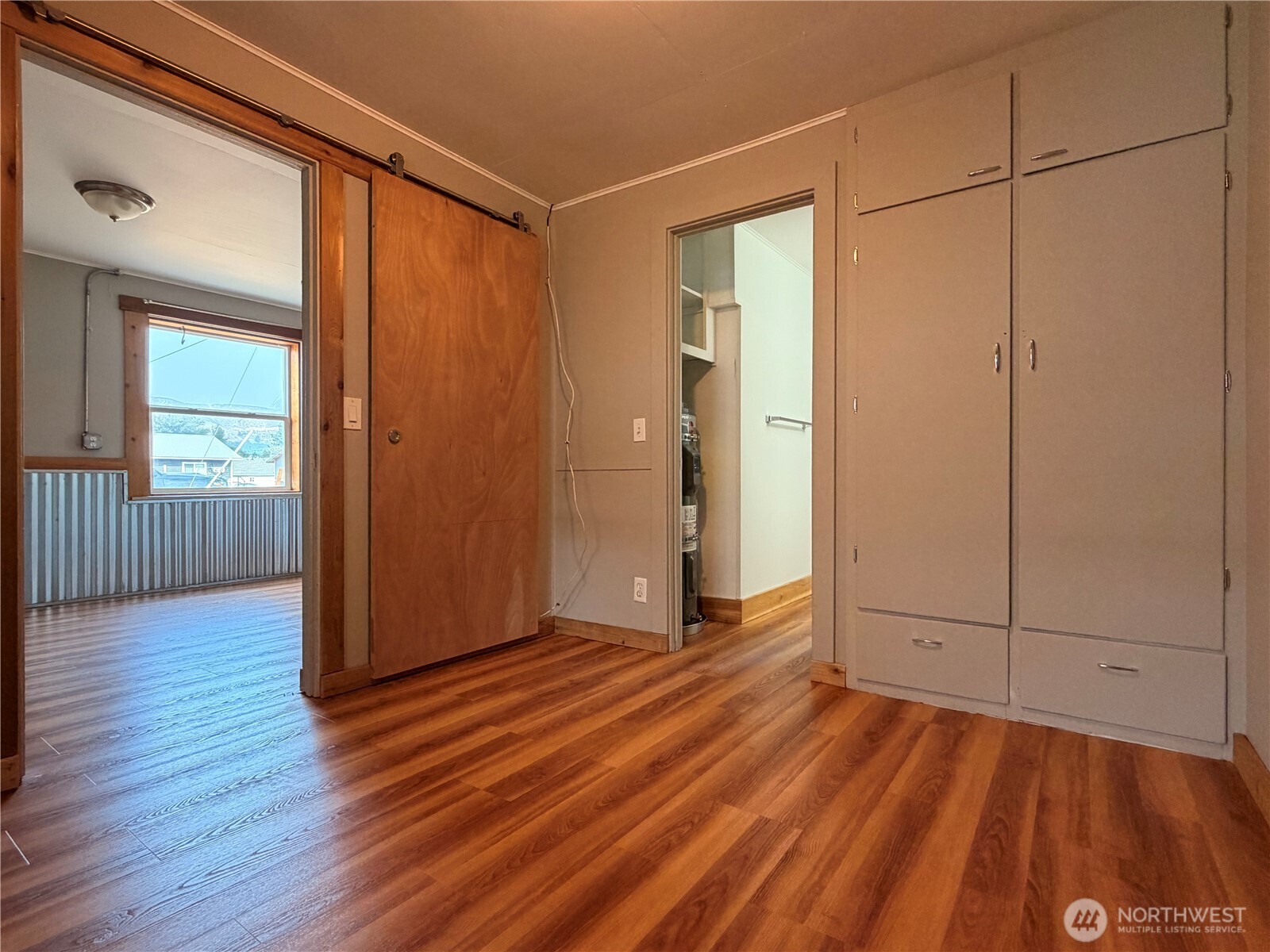 210 Whitcomb Avenue Property Photo 19