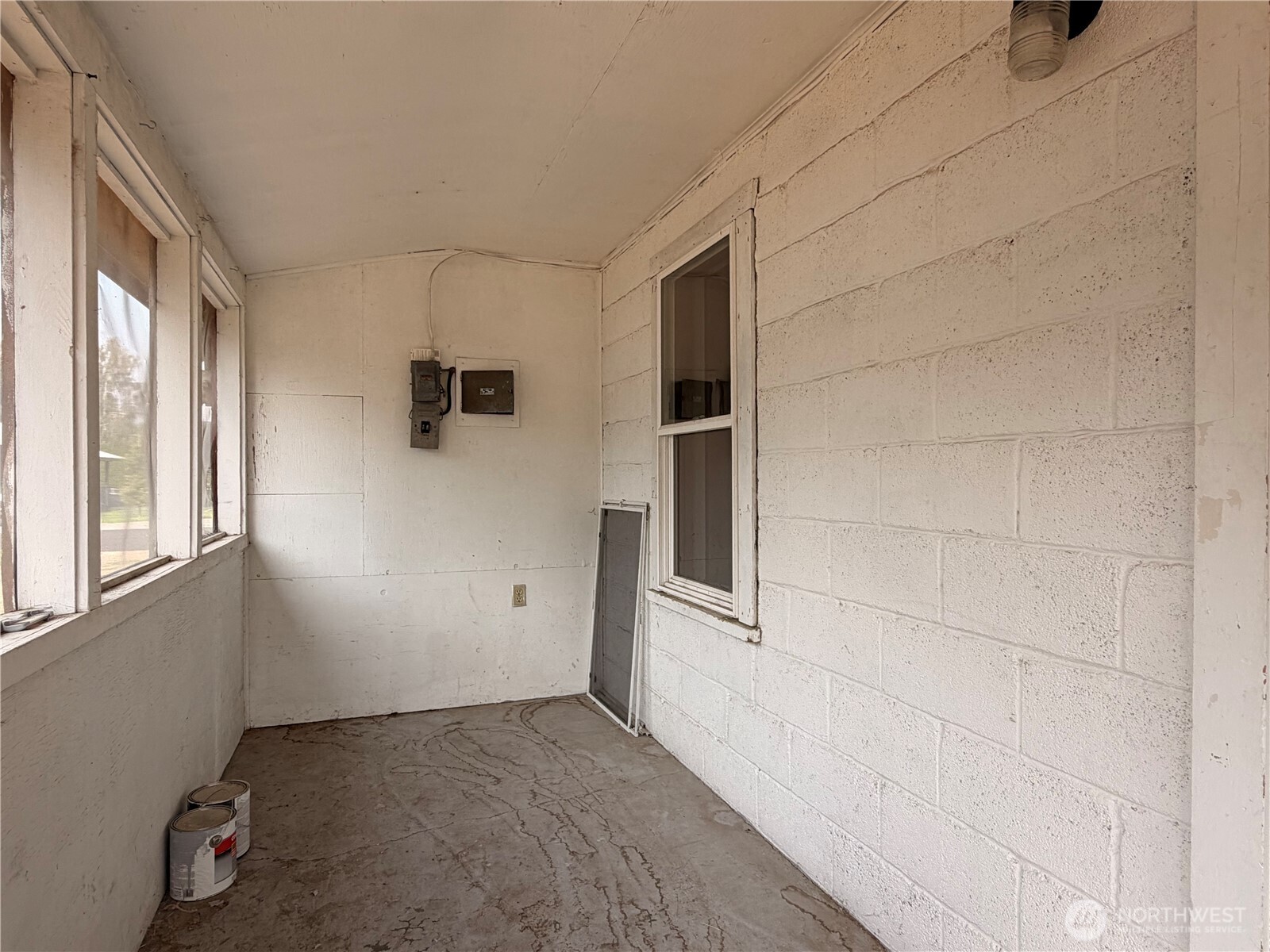 210 Whitcomb Avenue Property Photo 25
