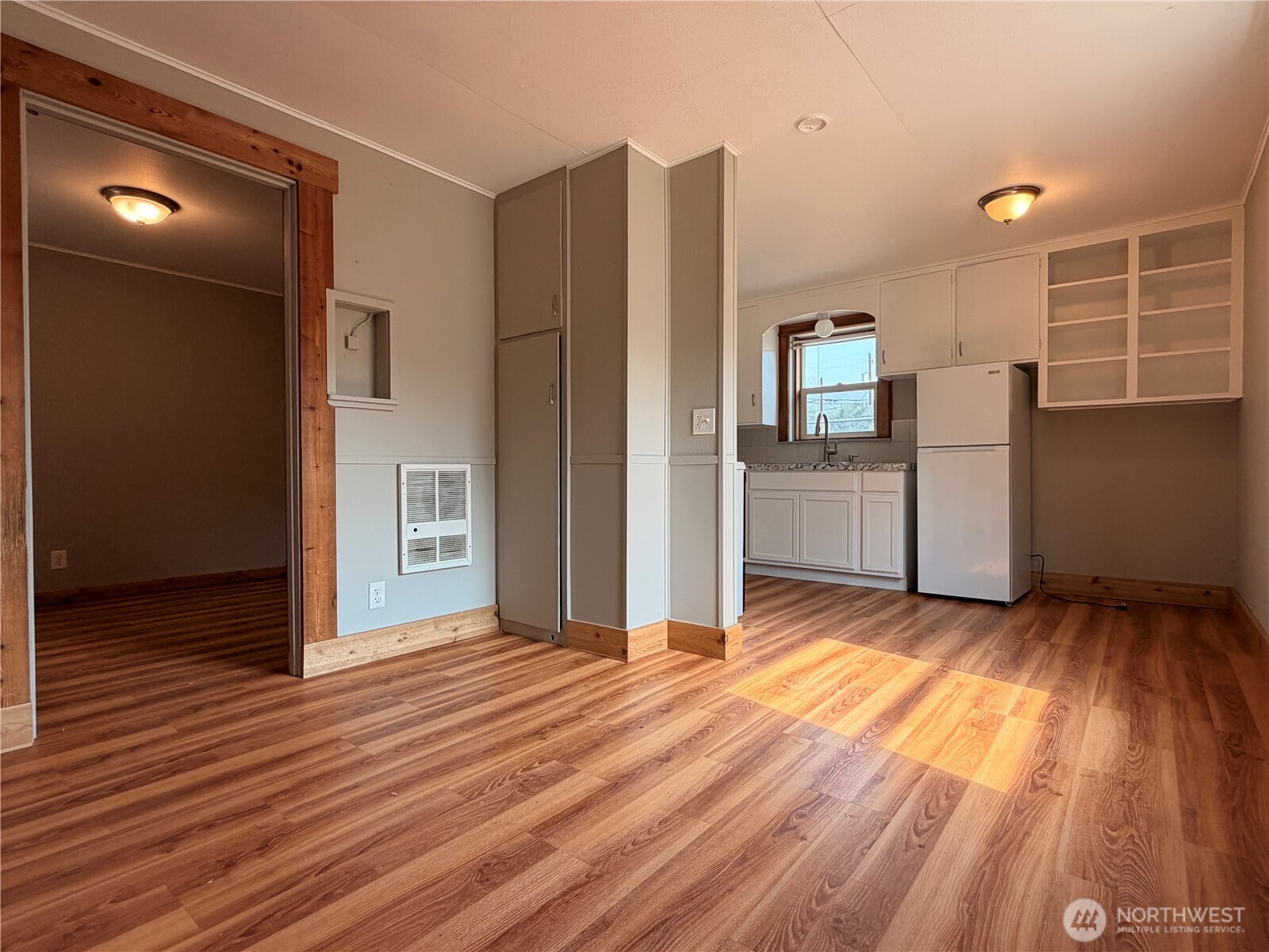 210 Whitcomb Avenue Property Photo 32
