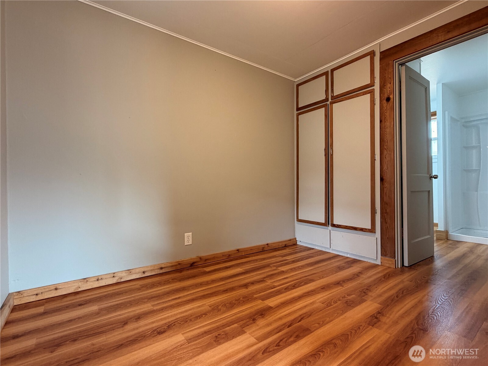 210 Whitcomb Avenue Property Photo 35