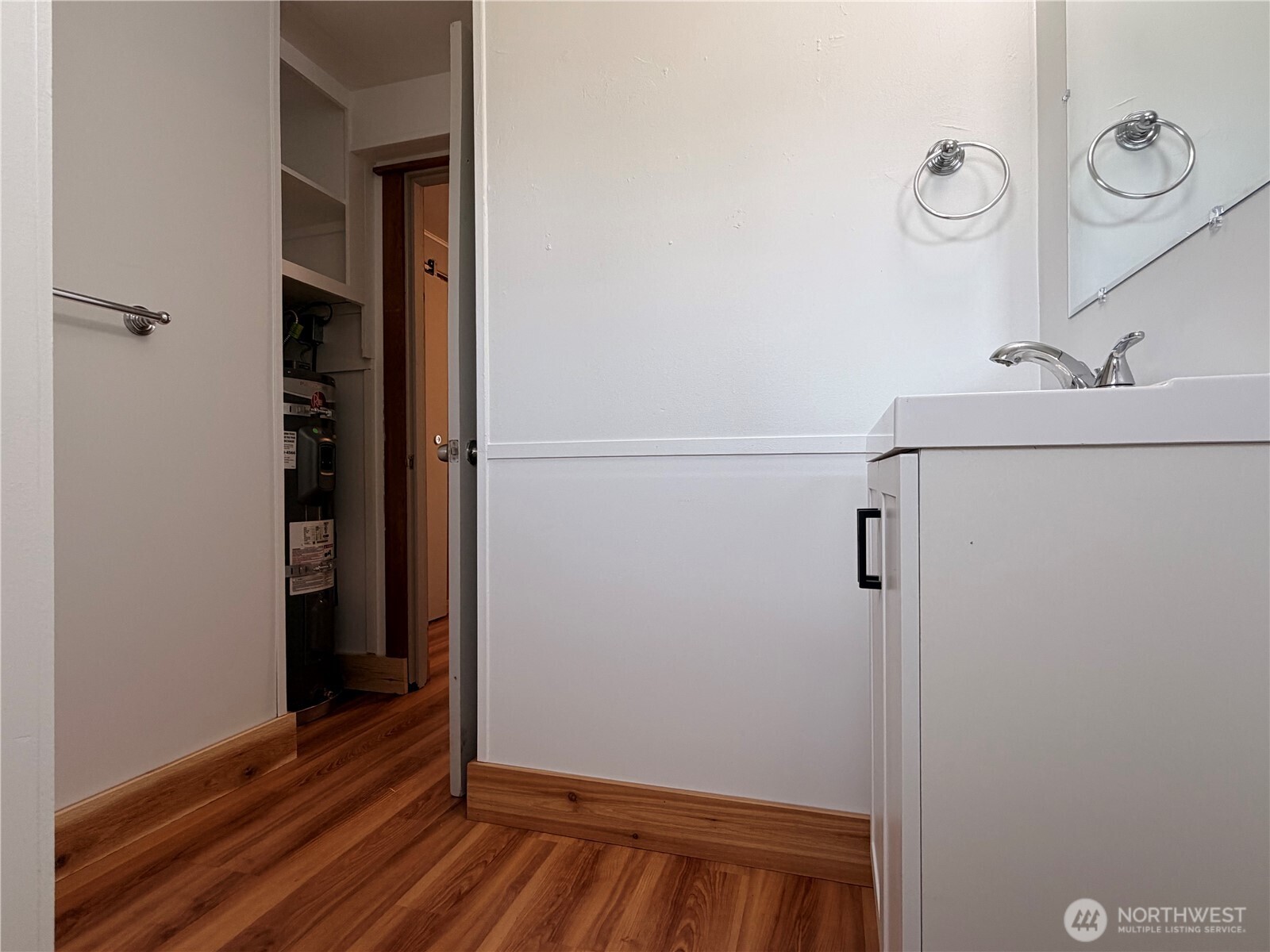 210 Whitcomb Avenue Property Photo 38