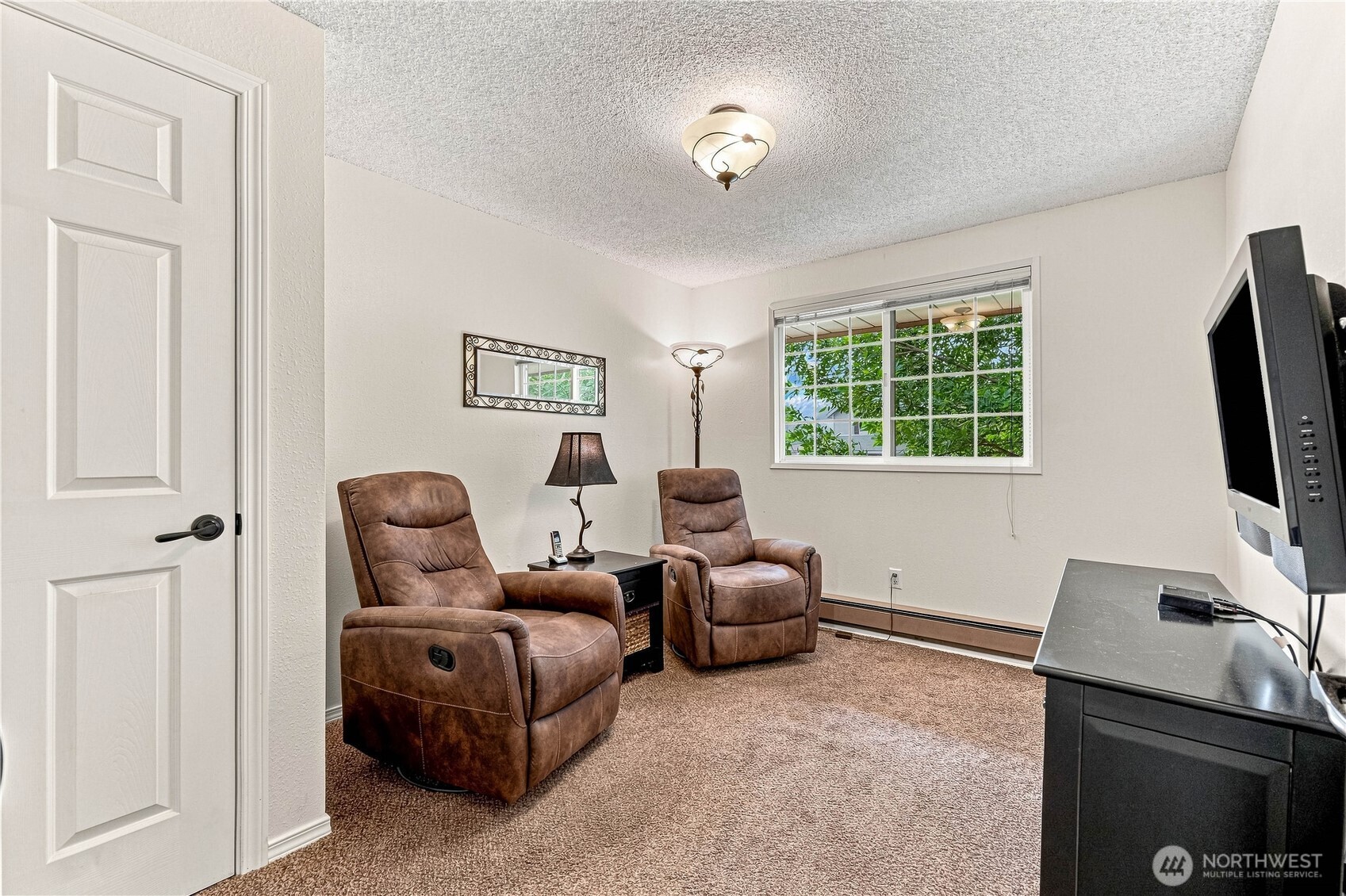 107 Oak Street Property Photo 11