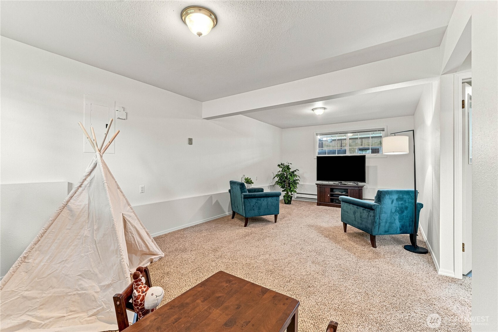 107 Oak Street Property Photo 15