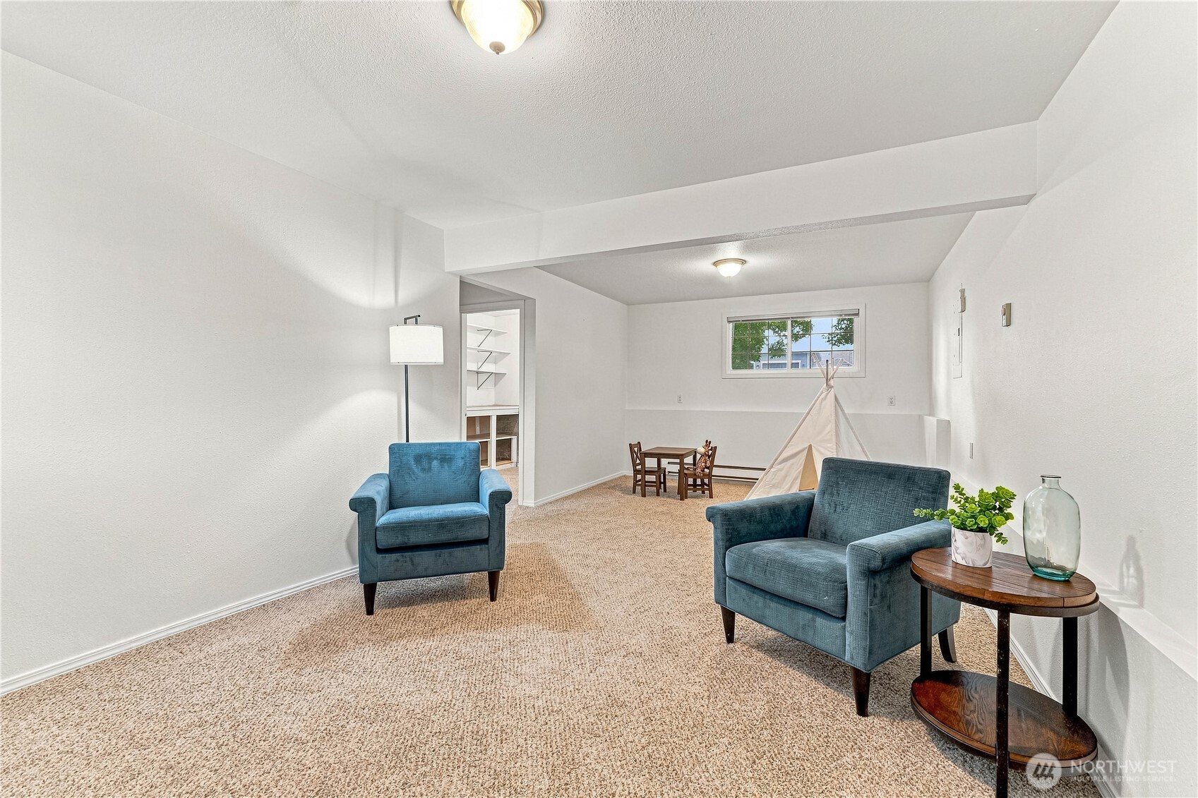 107 Oak Street Property Photo 17