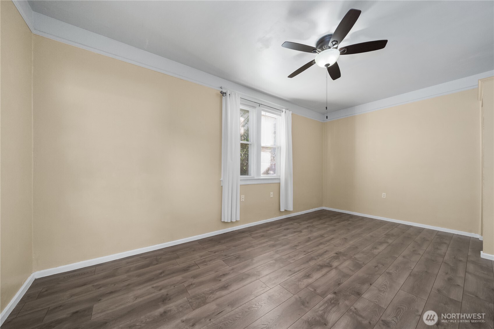 5019 N 46th Street Property Photo 4