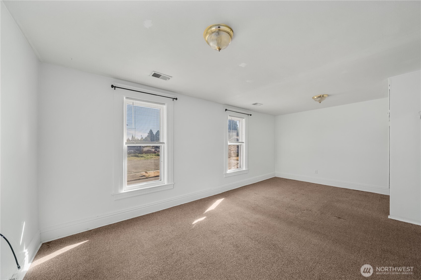 5019 N 46th Street Property Photo 11