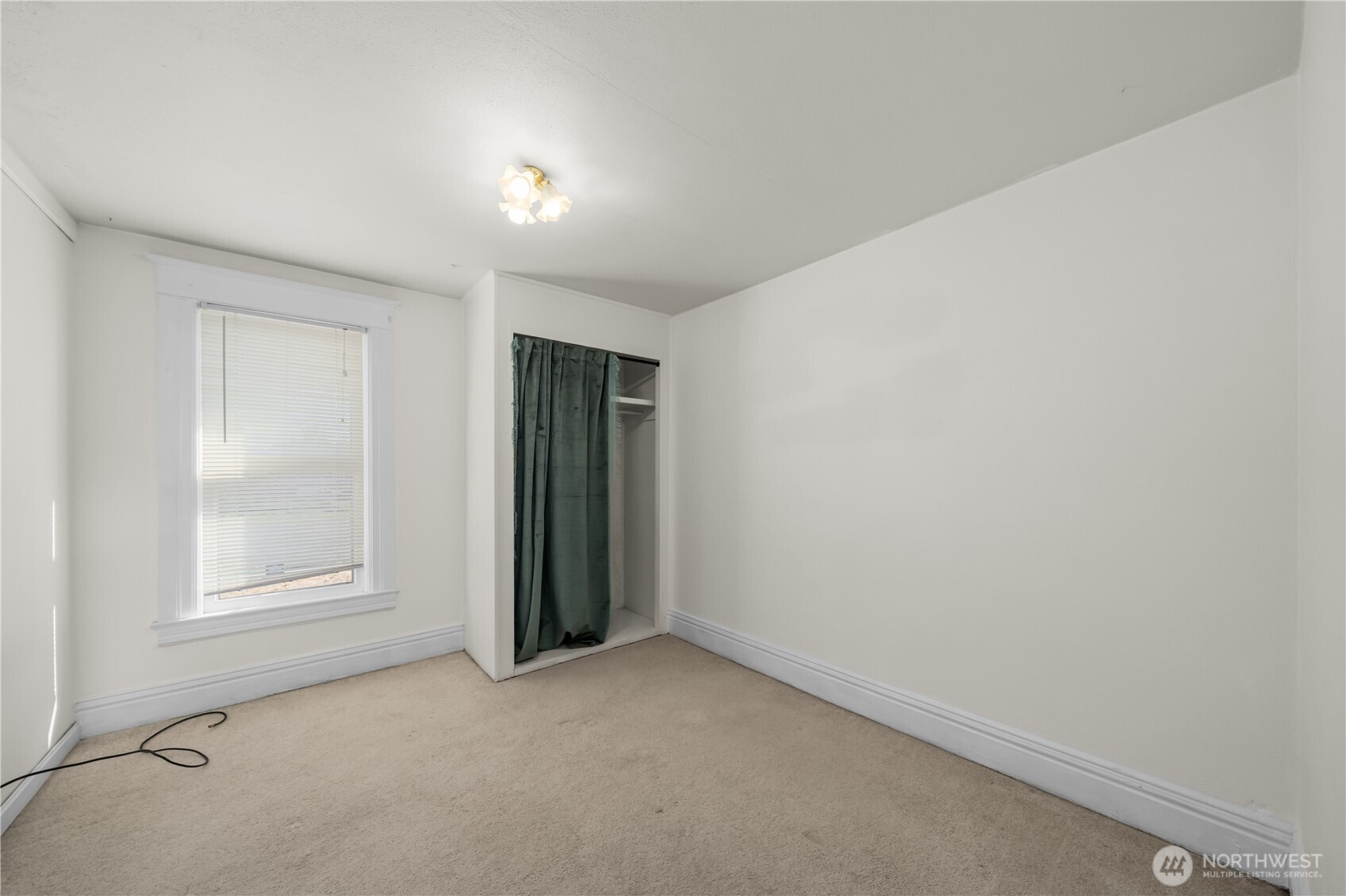 5019 N 46th Street Property Photo 27