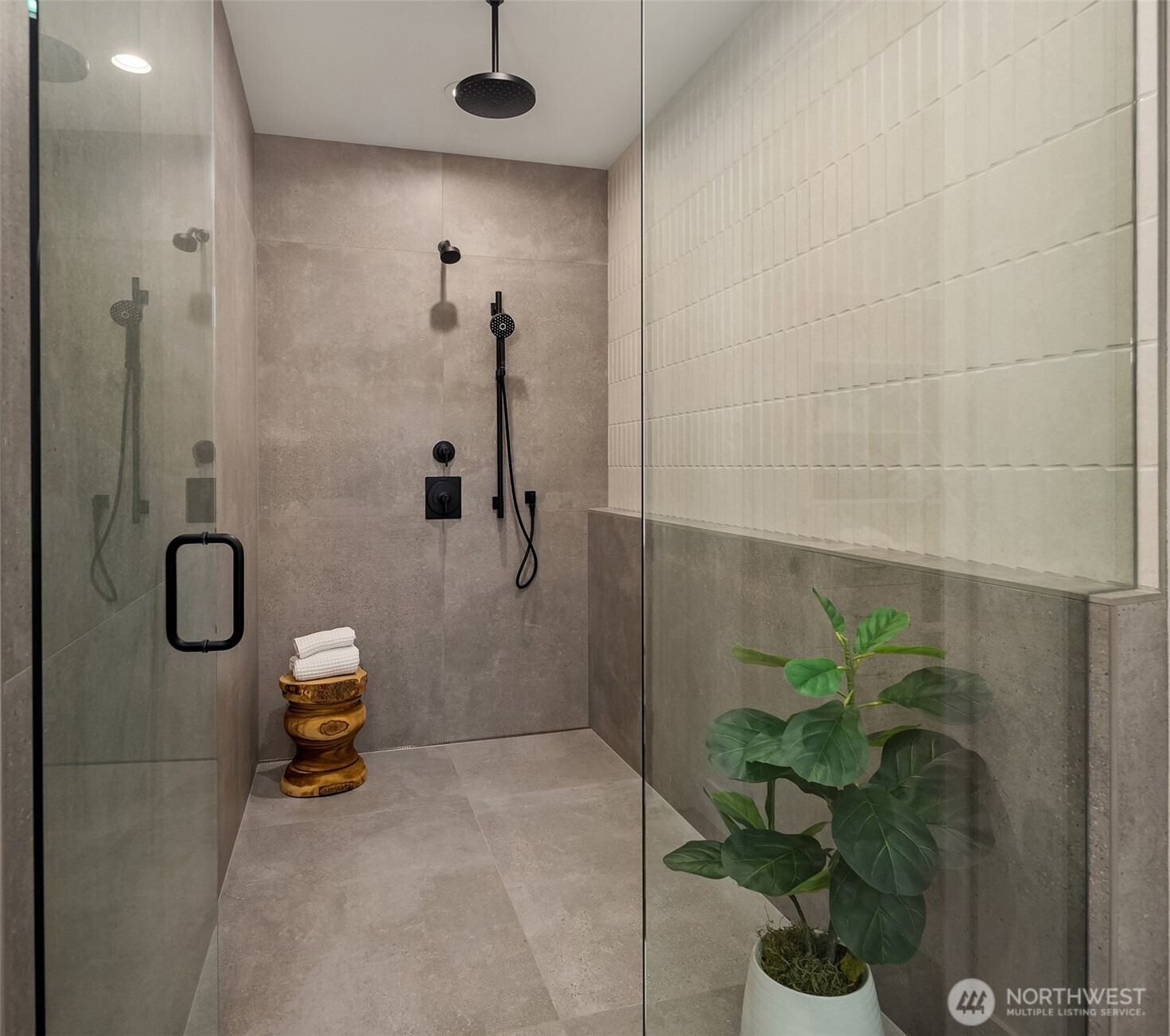 16039 Ne 3rd Street Property Photo 23