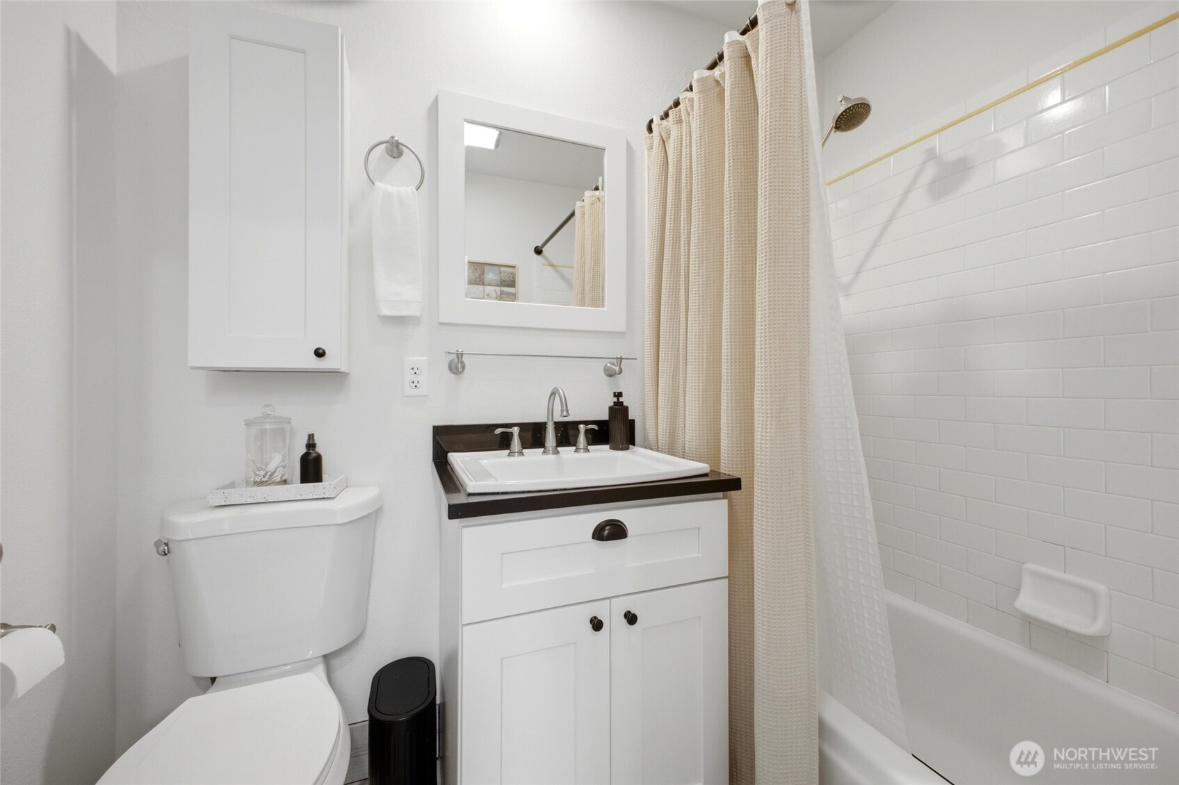 3423 W Government Way 4 Property Photo 24