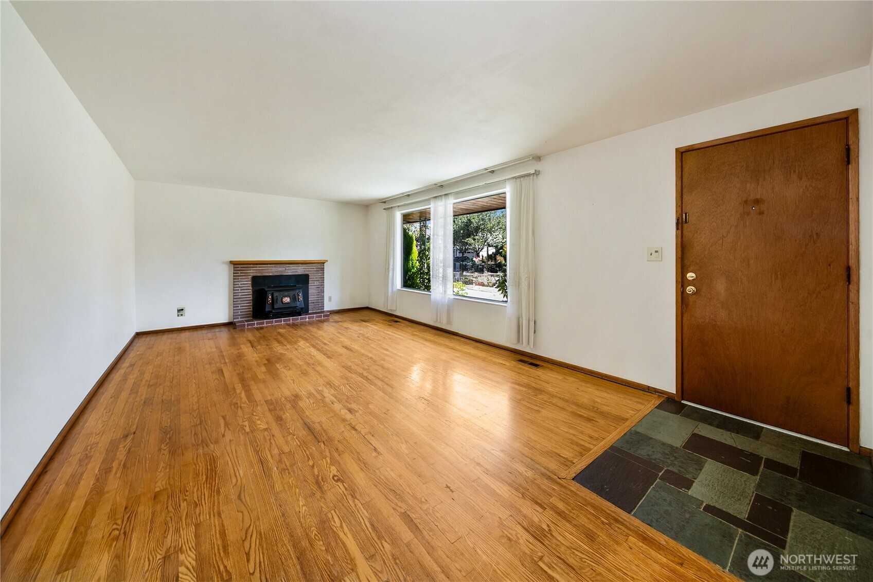 9623 14th Avenue Property Photo 5