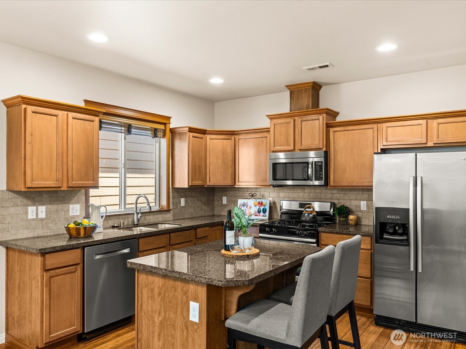 103 162nd Place Property Photo 15