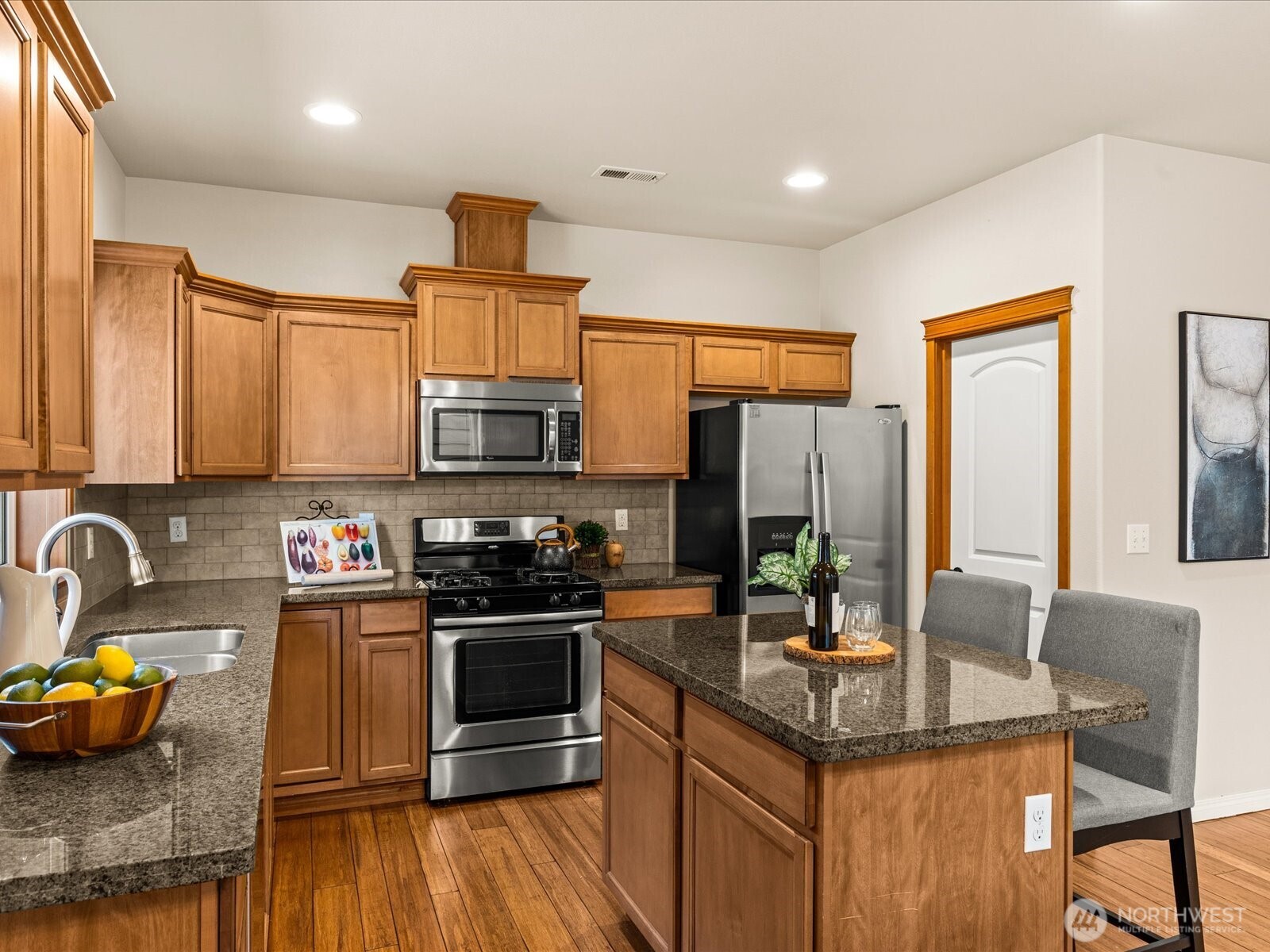 103 162nd Place Property Photo 18