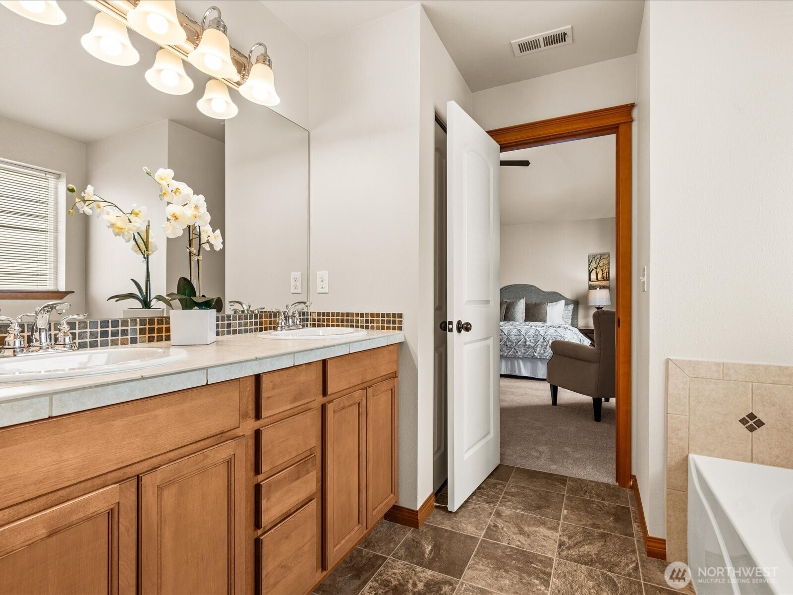 103 162nd Place Property Photo 30