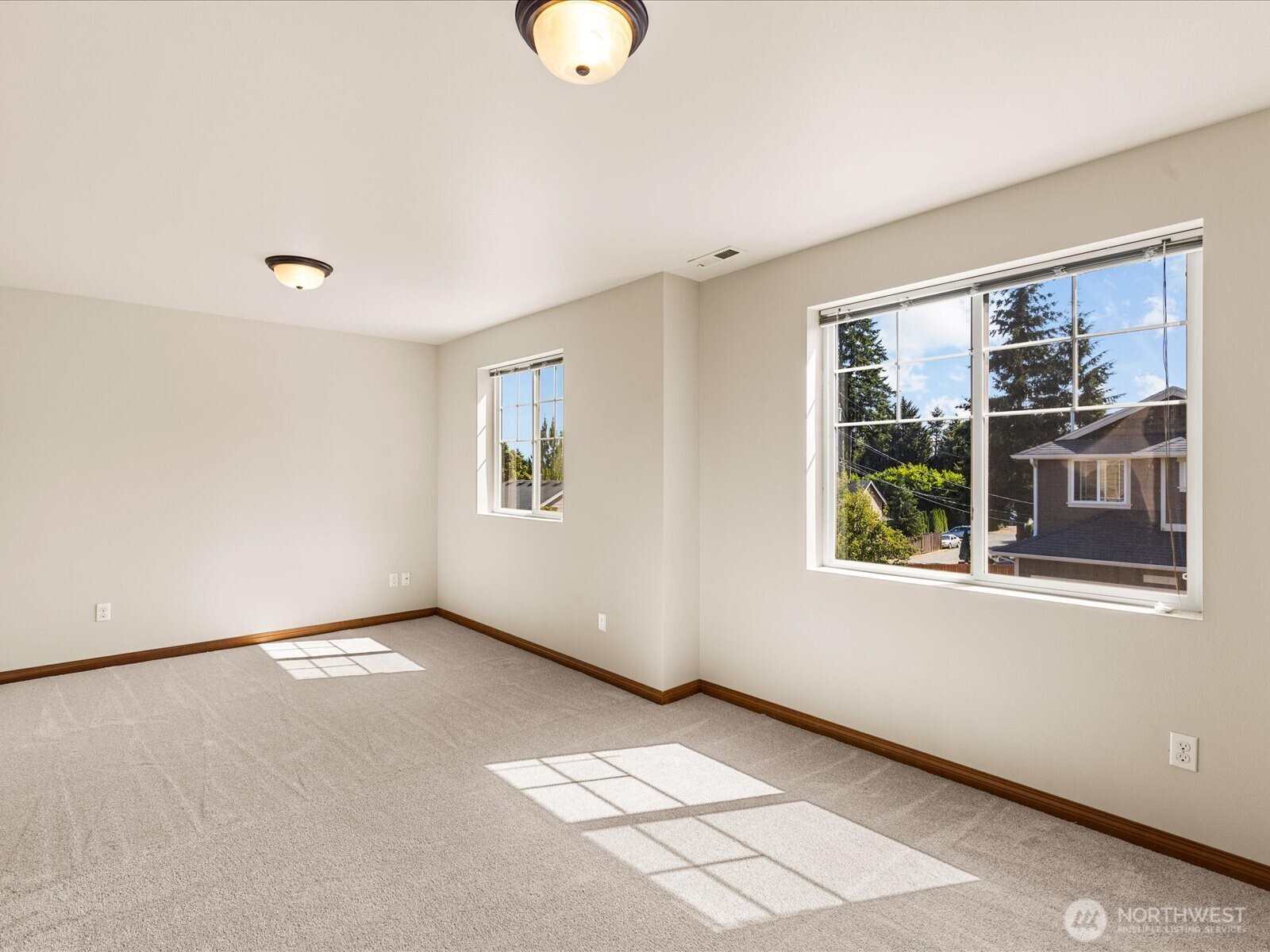 103 162nd Place Property Photo 33