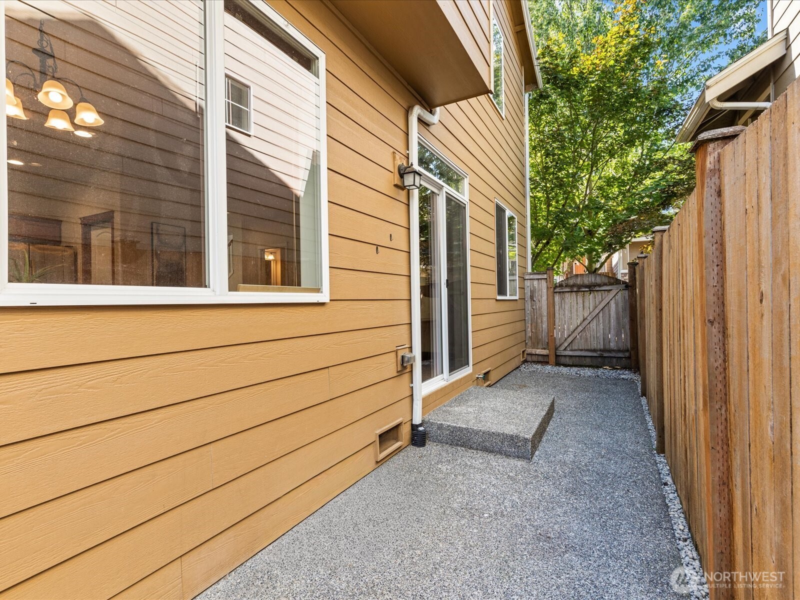 103 162nd Place Property Photo 35