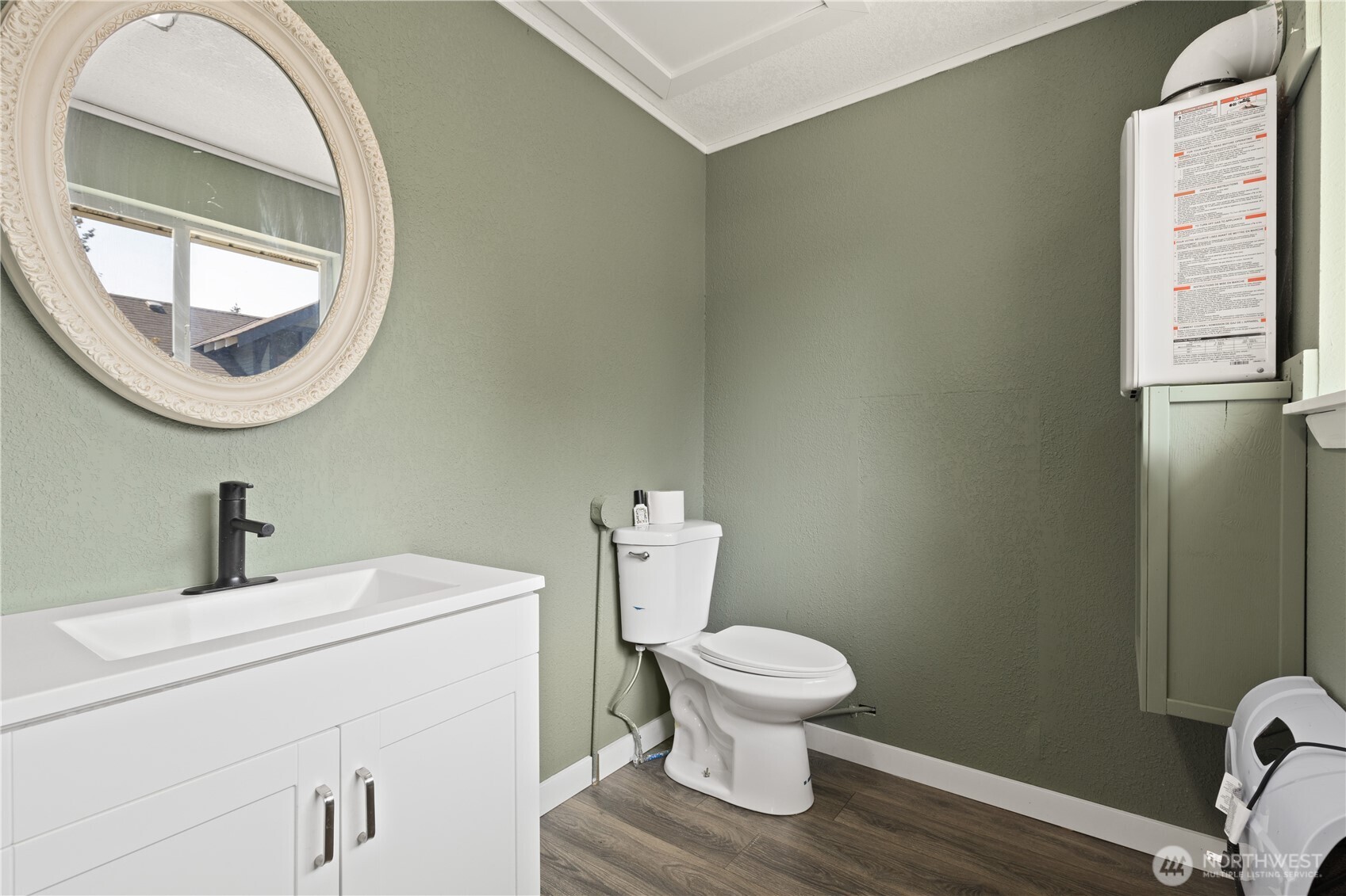 219 N Dennis Street Property Photo 11
