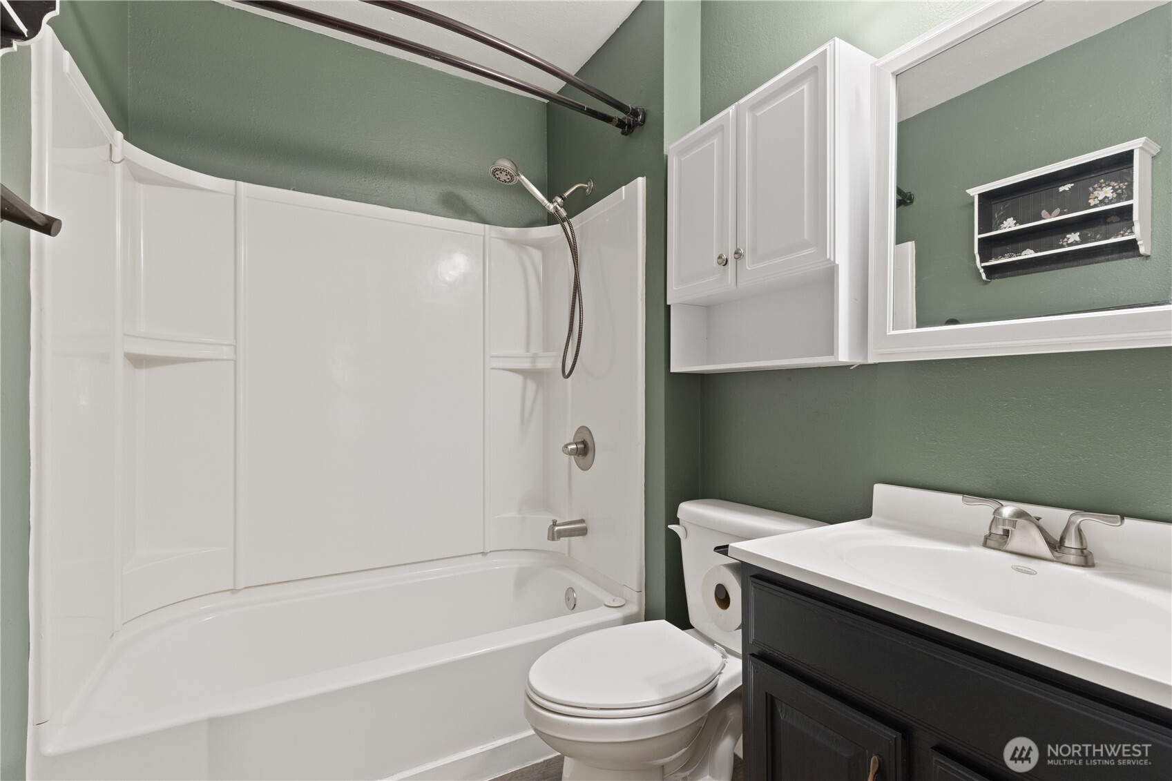 219 N Dennis Street Property Photo 17