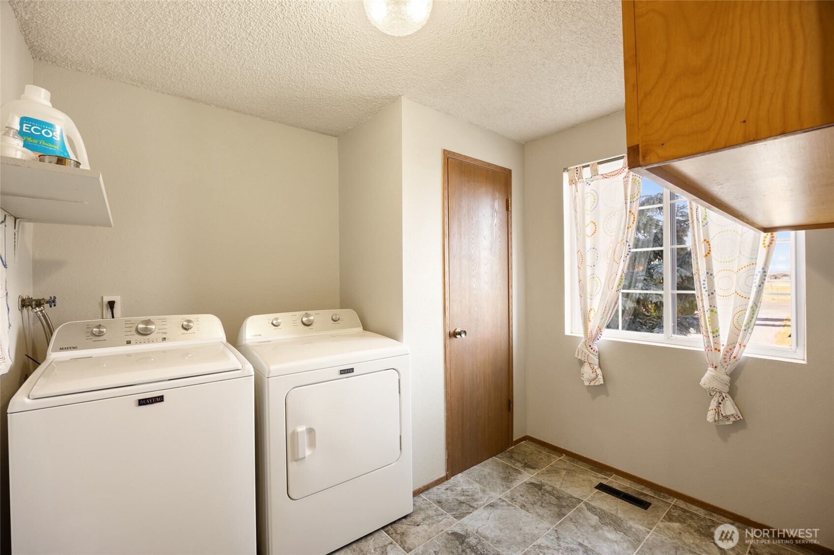 6919 D.5 Road Property Photo 19