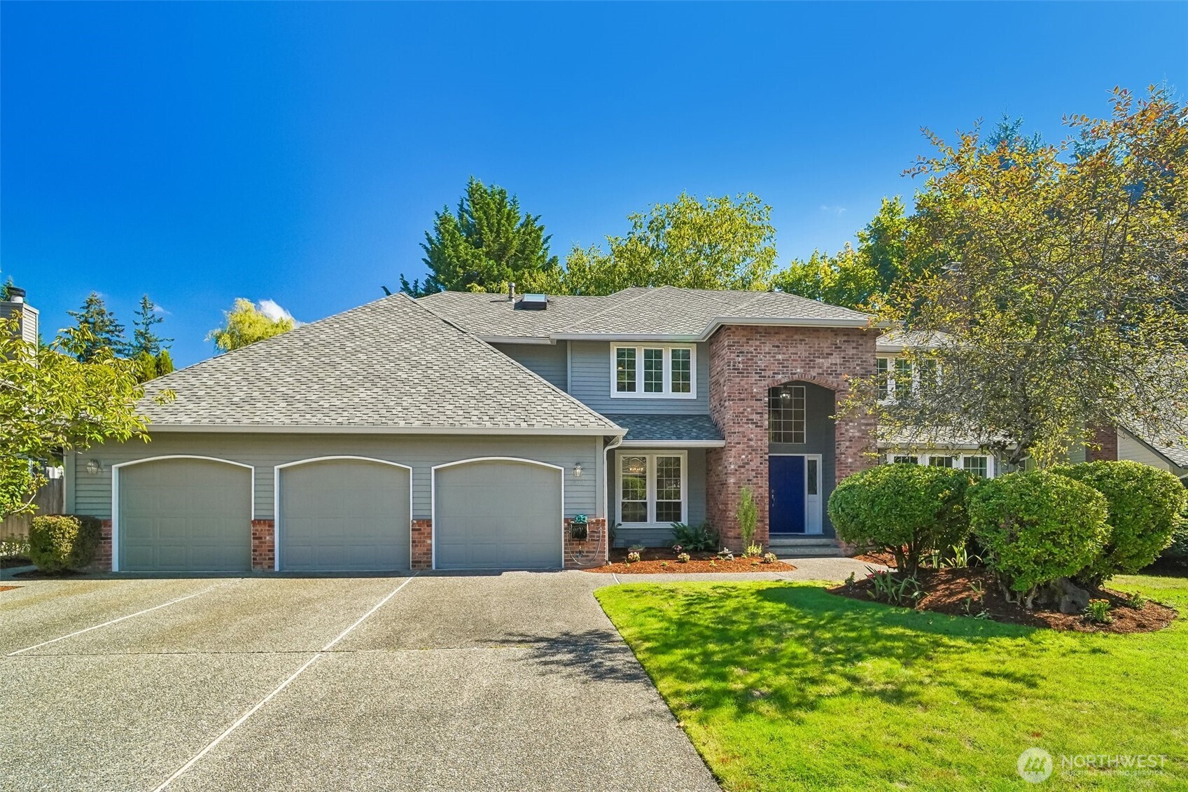 2122 221st Place Property Photo 1