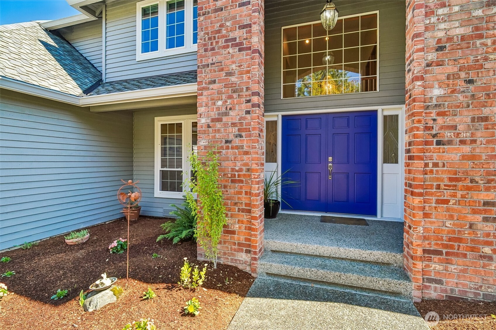 2122 221st Place Property Photo 2