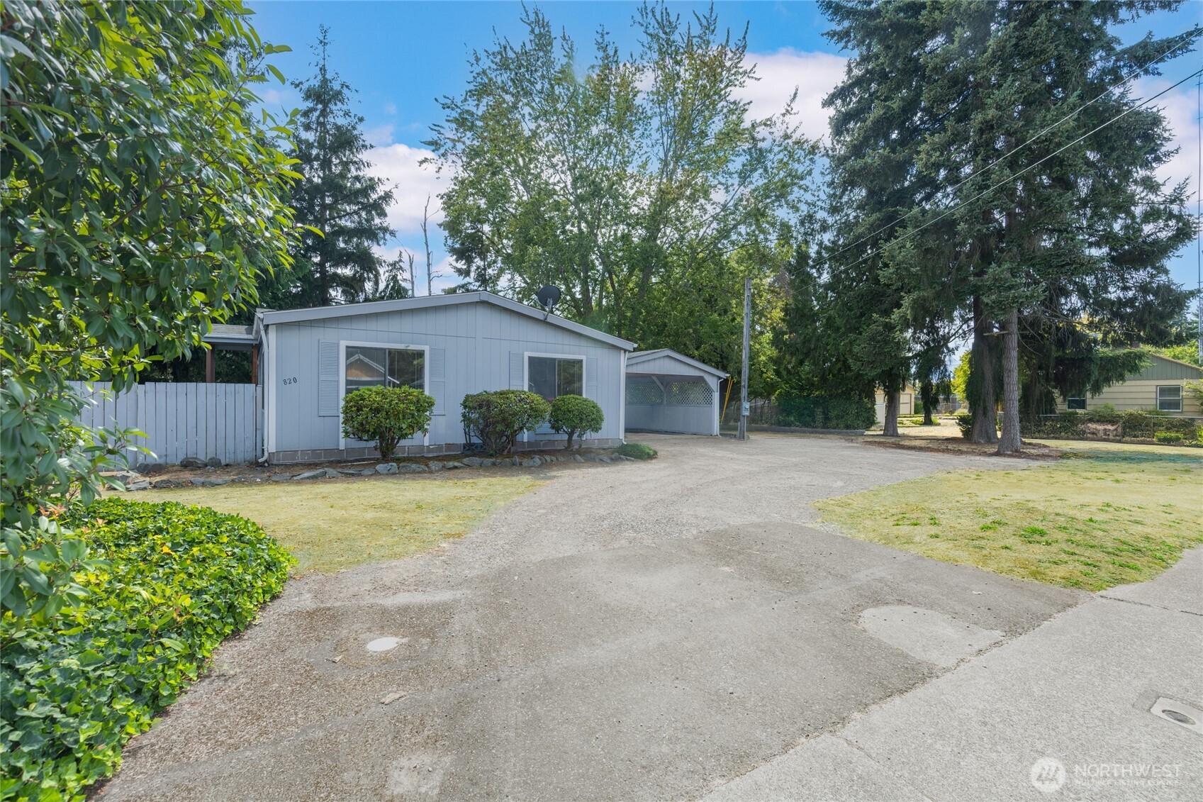 820 96th Street Property Photo 3