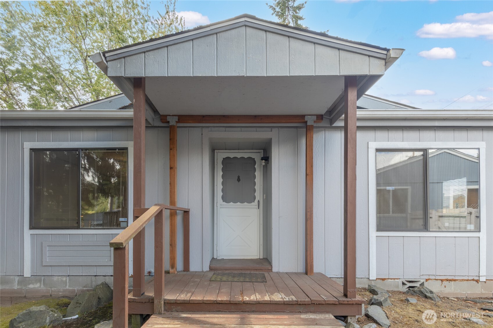 820 96th Street Property Photo 4