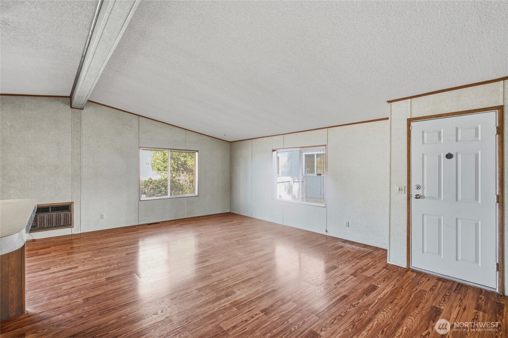 820 96th Street Property Photo 5