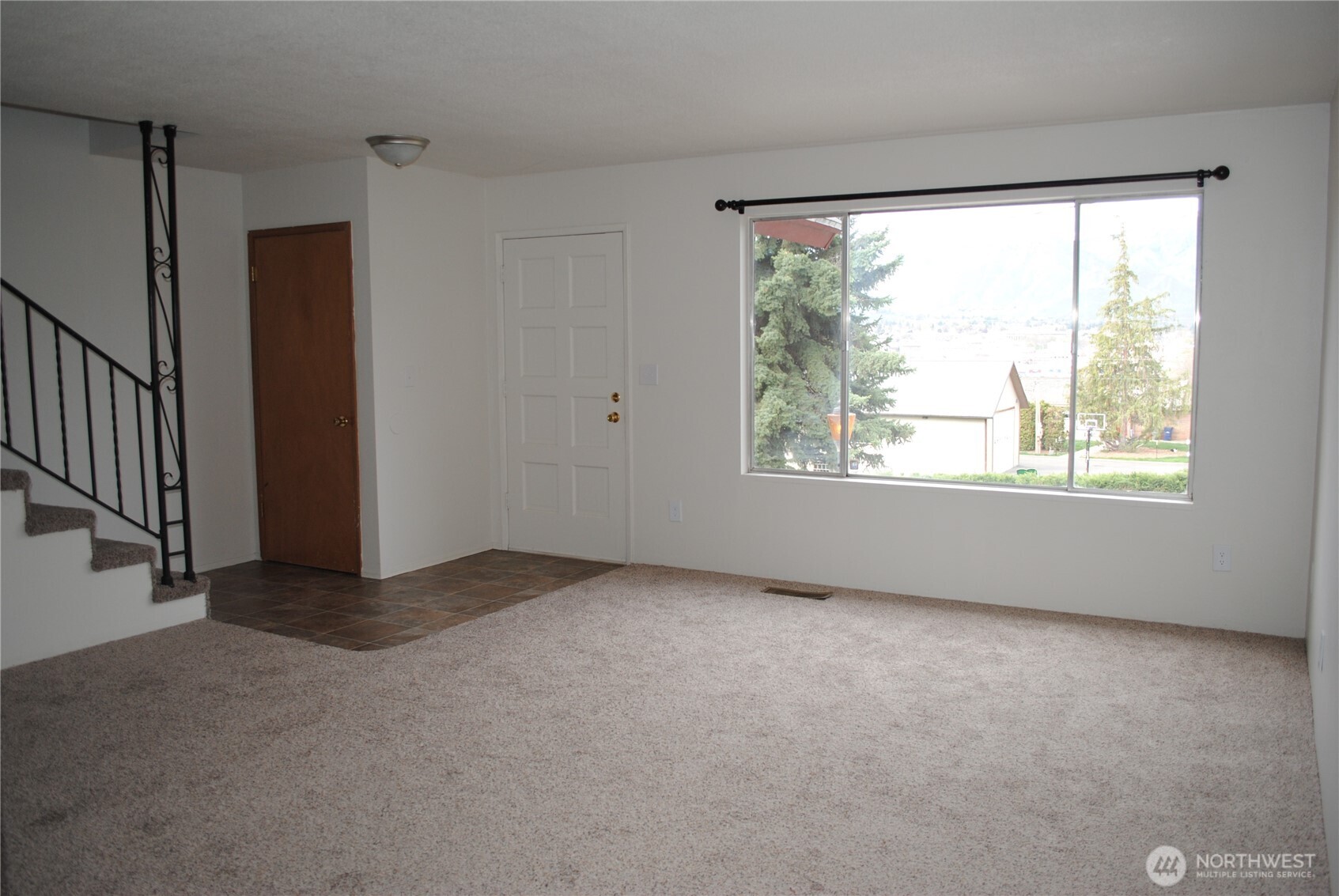 1321 Ashland Avenue Property Photo 12