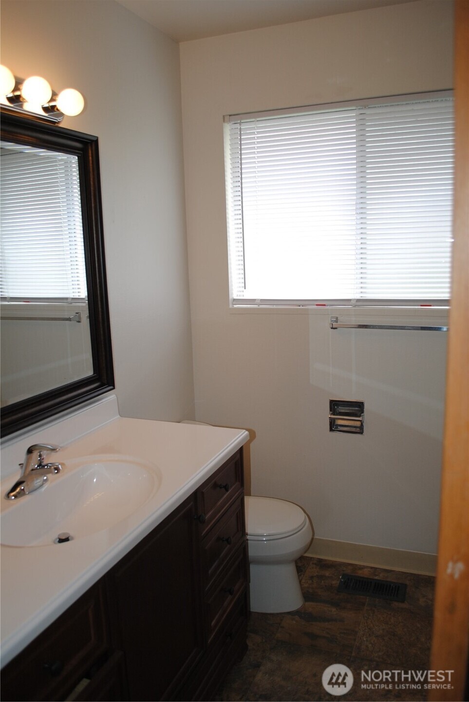 1321 Ashland Avenue Property Photo 14