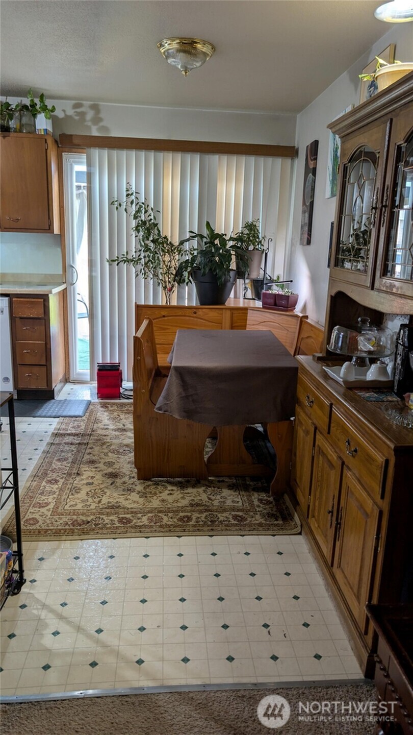 1321 Ashland Avenue Property Photo 21